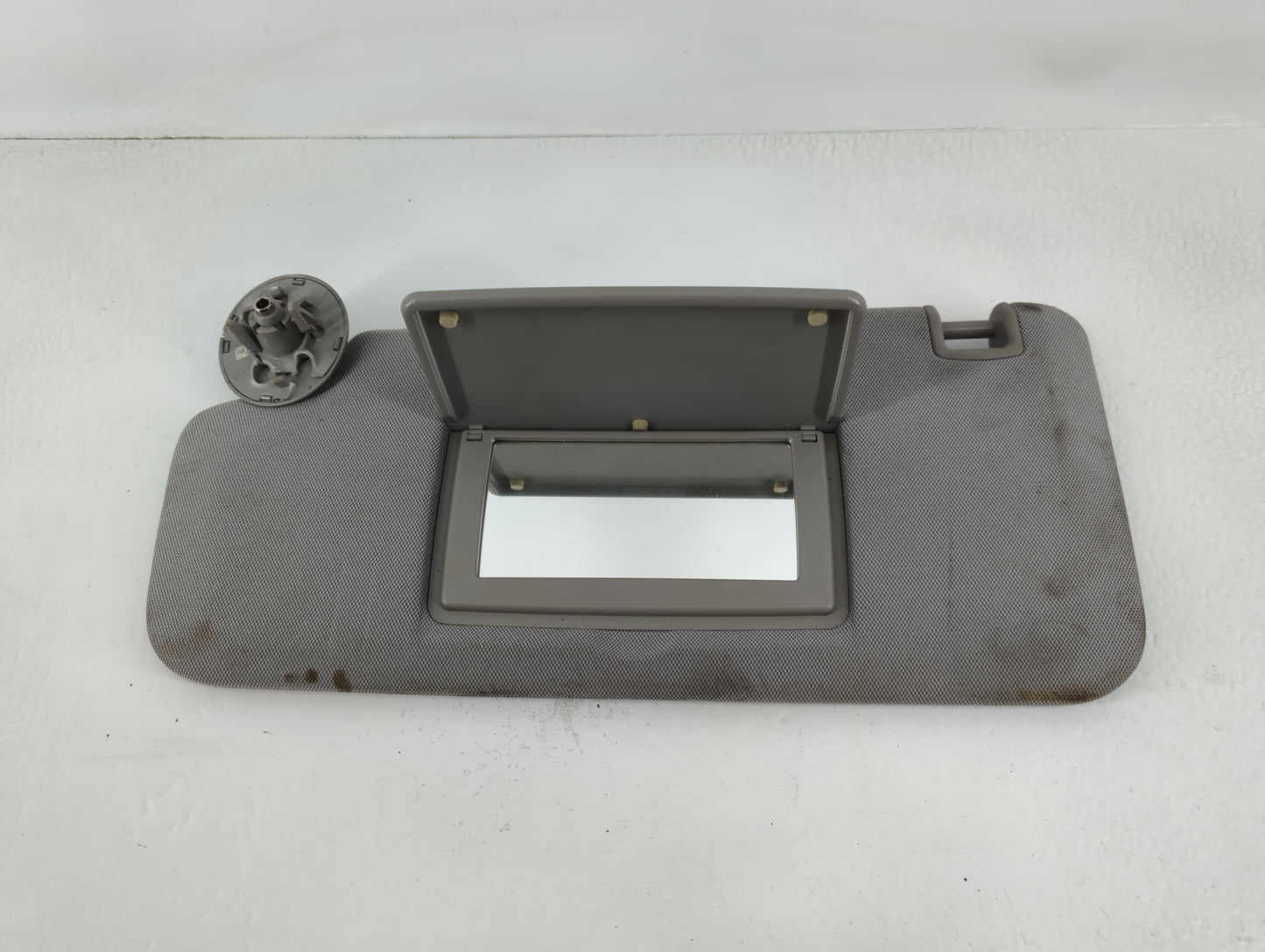 2017-2021 Chevrolet Trax Sun Visor Shade Replacement Driver Left Mirror Fits Fits 2017 2018 2019 2020 2021 OEM Used Auto Par