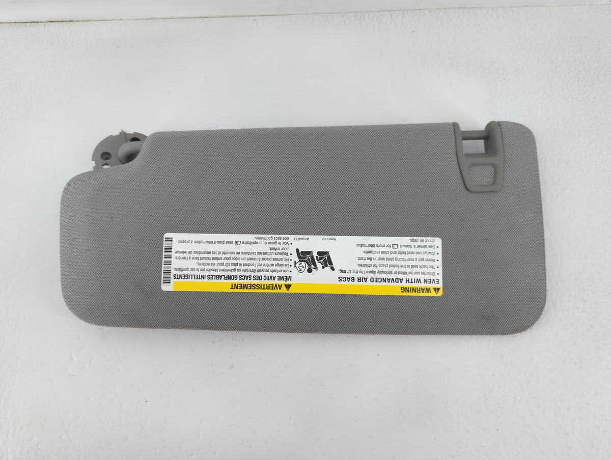2017-2021 Chevrolet Trax Sun Visor Shade Replacement Passenger Right Mirror Fits Fits 2017 2018 2019 2020 2021 OEM Used Auto