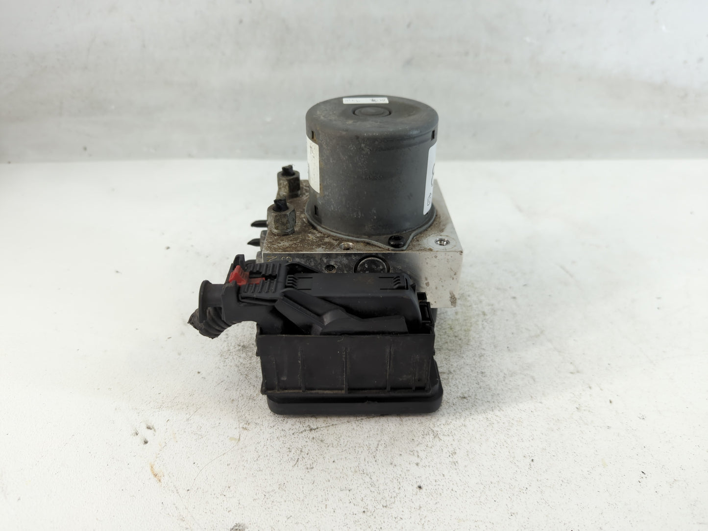 2017-2021 Chevrolet Trax ABS Pump Control Module Replacement P/N:42643519 Fits Fits 2017 2018 2019 2020 2021 OEM Used Auto P
