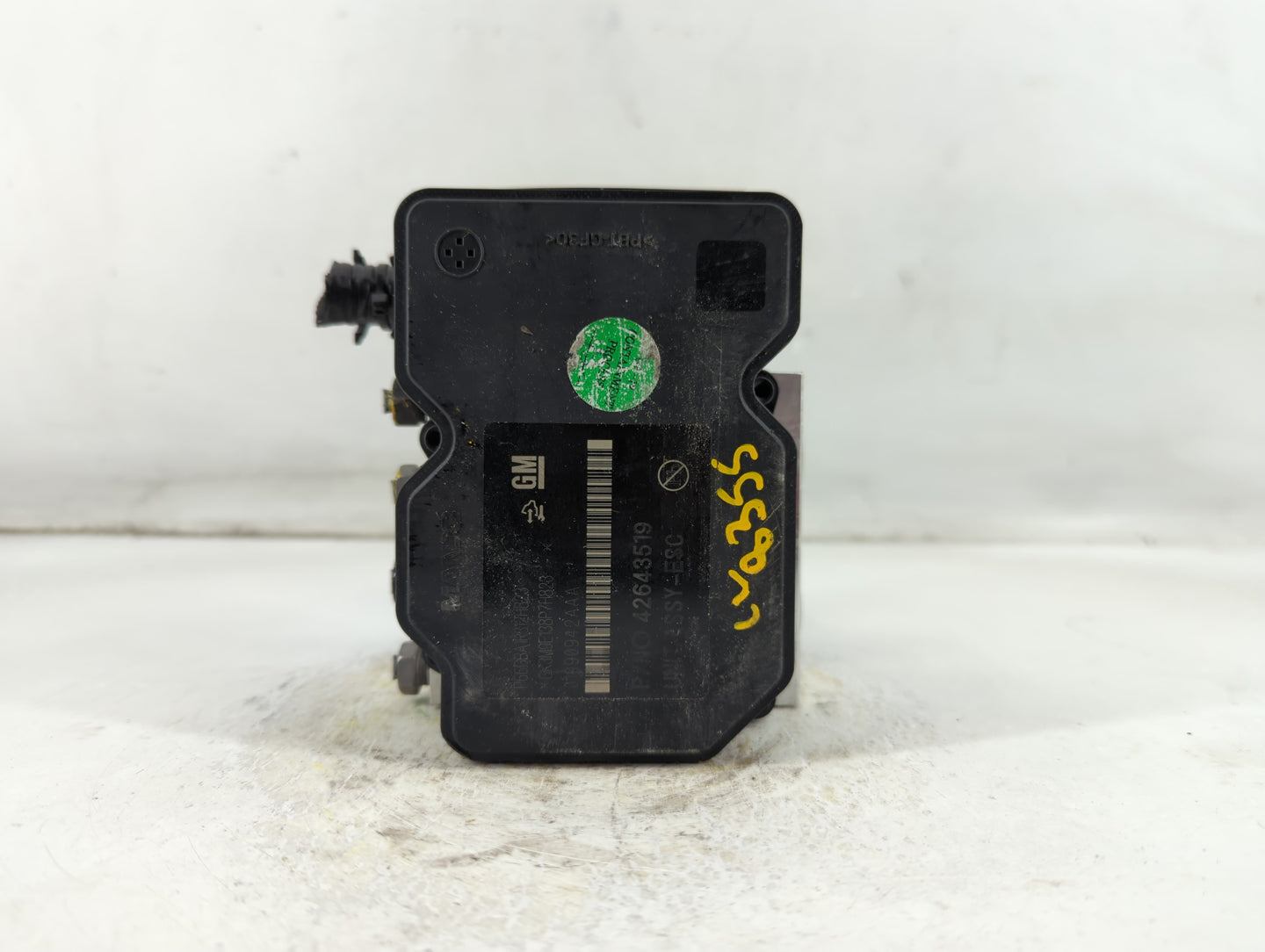 2017-2020 Chevrolet Trax ABS Pump Control Module Replacement P/N:42643519 Fits Fits 2017 2018 2019 2020 OEM Used Auto Parts 