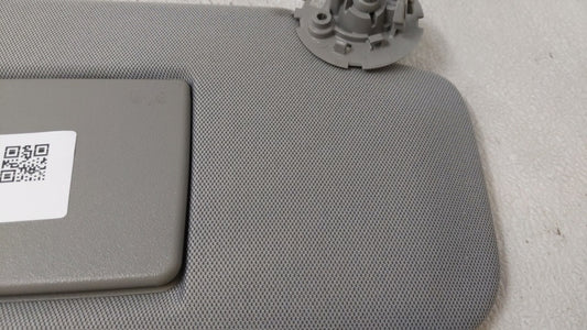 2017-2018 Chevrolet Trax Sun Visor Shade Replacement Passenger Right Mirror Fits Fits 2017 2018 OEM Used Auto Parts