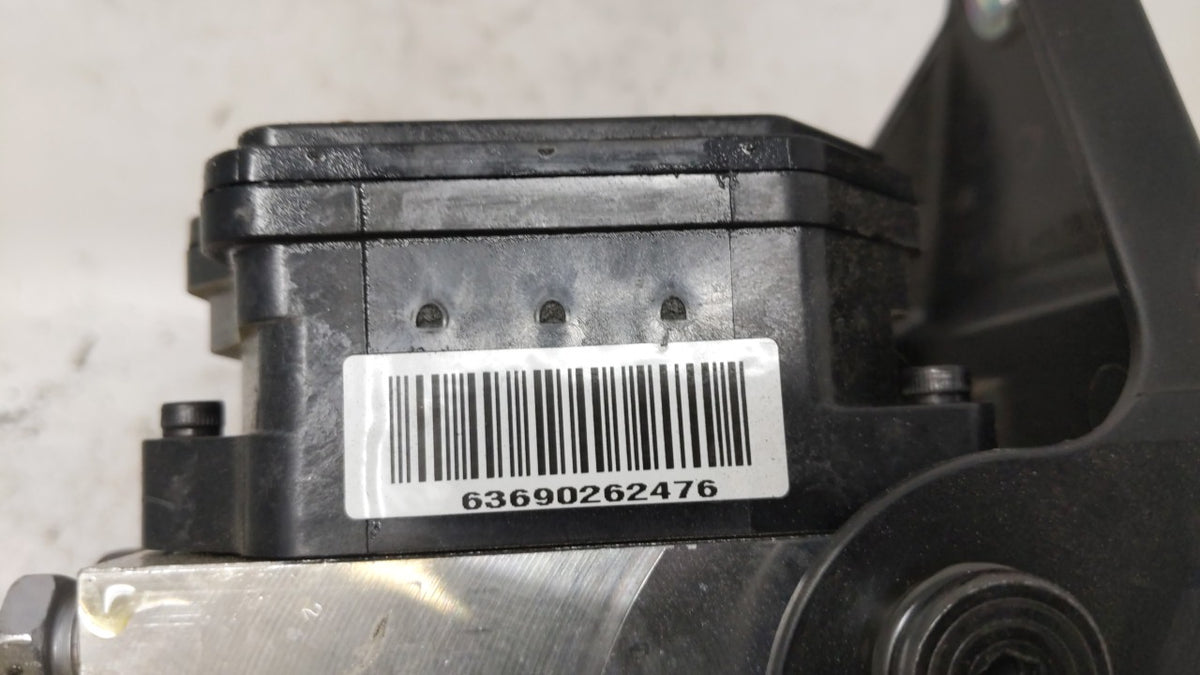 2017-2021 Chevrolet Trax Anti-Lock Brake ABS Pump Module Actuator OEM P/N:42643519 Fits Fits 2017 2018 2019 2020 2021 OEM Us