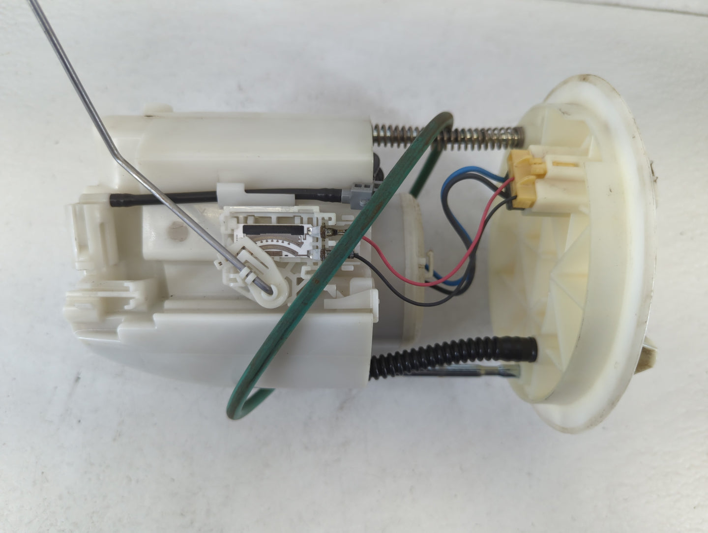 2019 Chrysler 200 Electrical Gas Fuel Pump Assembly - Oemusedautoparts1.com