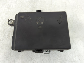 compare product 2019 Chrysler 300 Fusebox Fuse Box Panel Relay Module P/N:P68384800AC Fits OEM Used Auto Parts