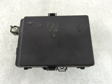 2019 Chrysler 300 Fusebox Fuse Box Panel Relay Module P/N:P68384800AC Fits OEM Used Auto Parts - Oemusedautoparts1.com