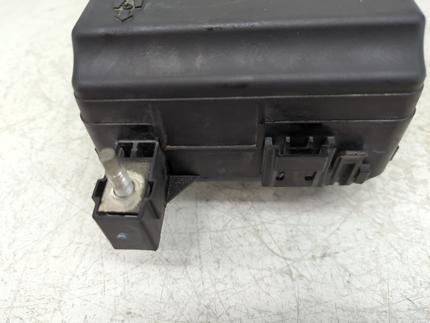 2019 Chrysler 300 Fusebox Fuse Box Panel Relay Module P/N:P68384800AC Fits OEM Used Auto Parts - Oemusedautoparts1.com