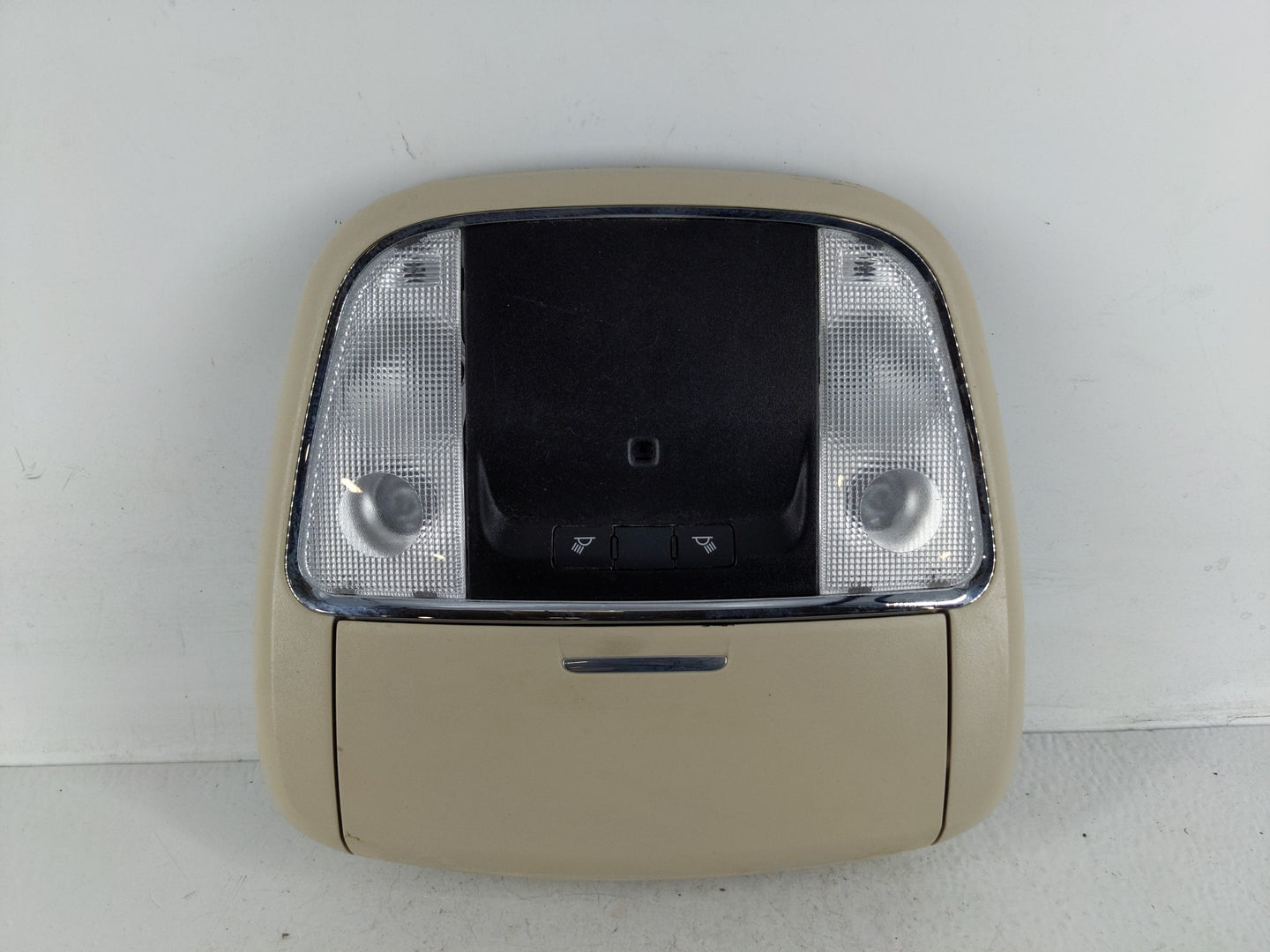 2019 Chrysler 300 Overhead Roof Console - Oemusedautoparts1.com