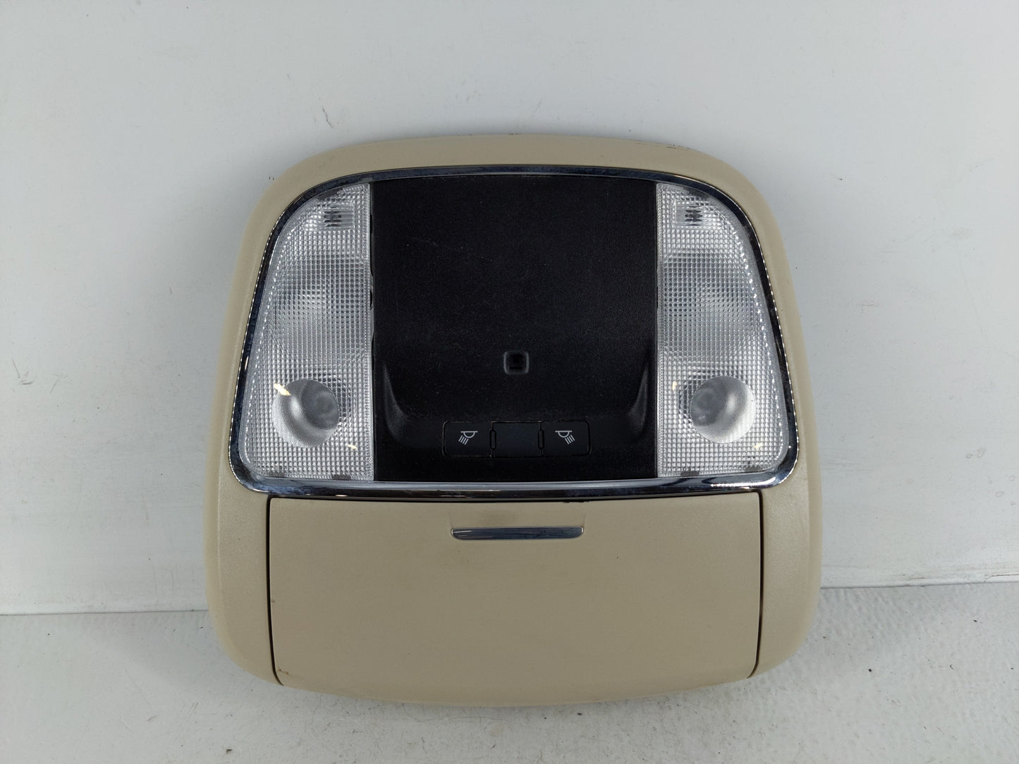 2019 Chrysler 300 Overhead Roof Console - Oemusedautoparts1.com