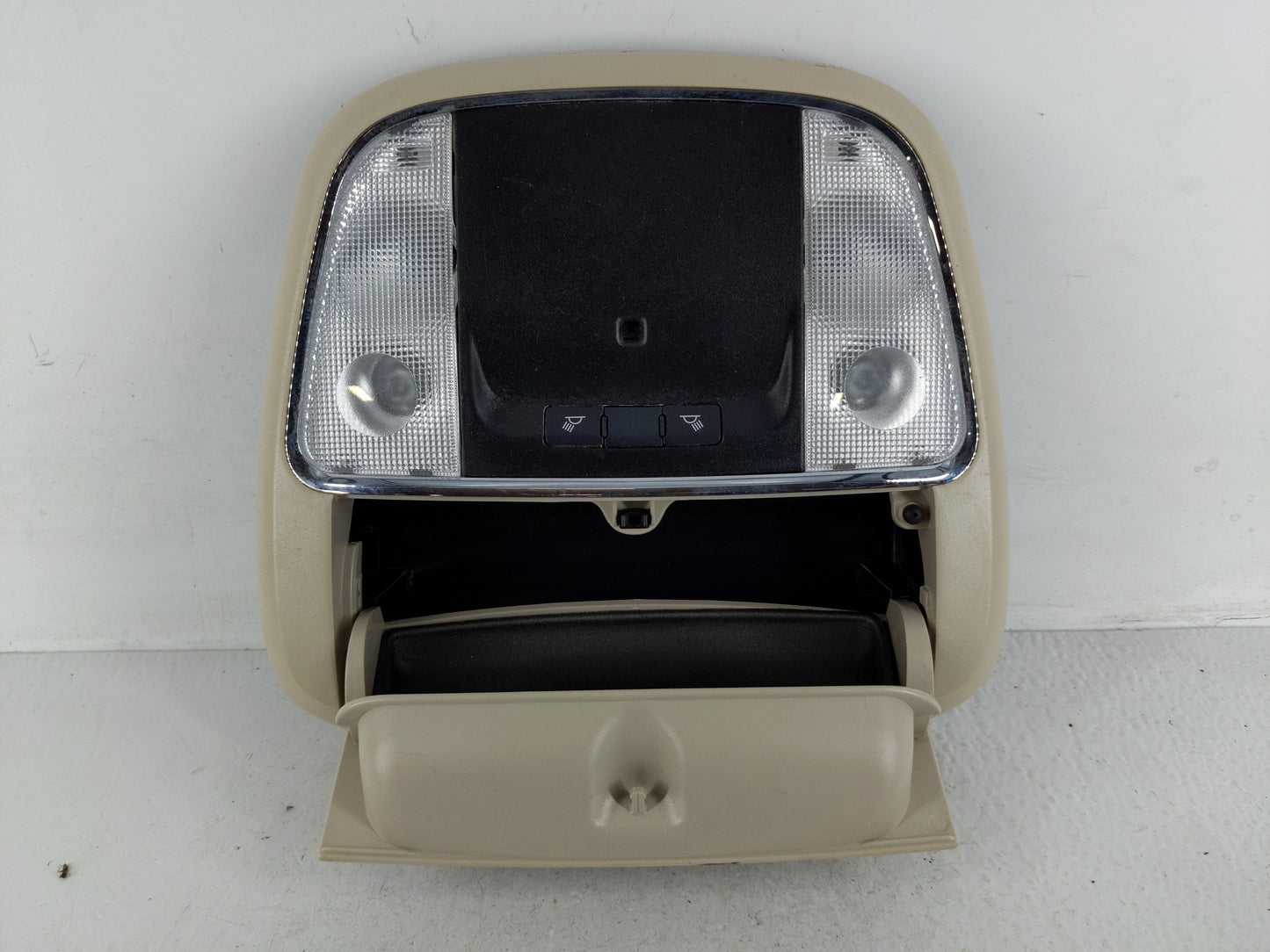 2019 Chrysler 300 Overhead Roof Console - Oemusedautoparts1.com