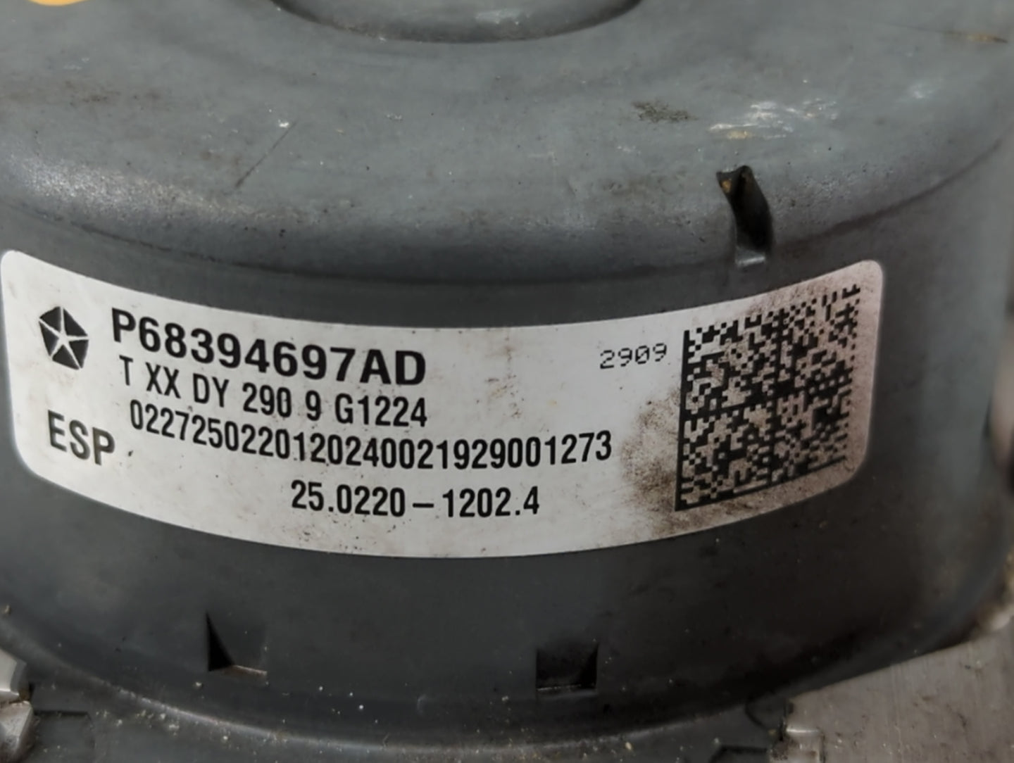 2018-2022 Chrysler 300 ABS Pump Control Module Replacement P/N:P68394697AD Fits Fits 2018 2019 2020 2021 2022 OEM Used Auto 