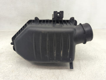 2011-2019 Chrysler 300 Air Cleaner Intake-duct Hose Tube - Oemusedautoparts1.com
