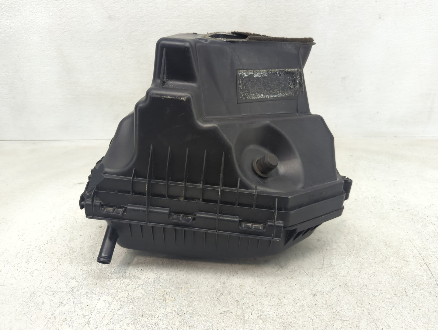 2011-2019 Chrysler 300 Air Cleaner Intake-duct Hose Tube - Oemusedautoparts1.com