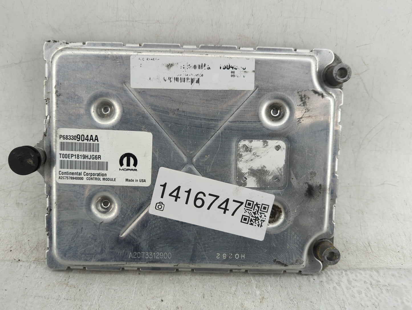 2018-2019 Chrysler 300 PCM Engine Control Computer ECU ECM PCU OEM P/N:P68330904AA Fits Fits 2018 2019 OEM Used Auto Parts -
