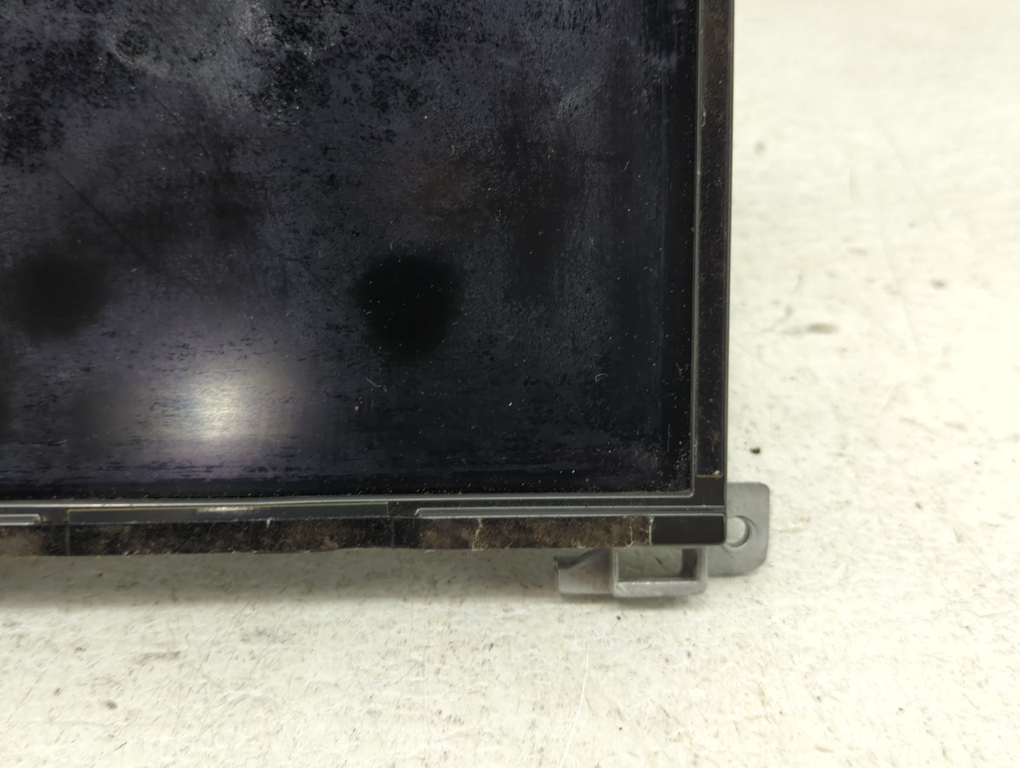 2019 Chrysler 300 Information Display Screen - Oemusedautoparts1.com