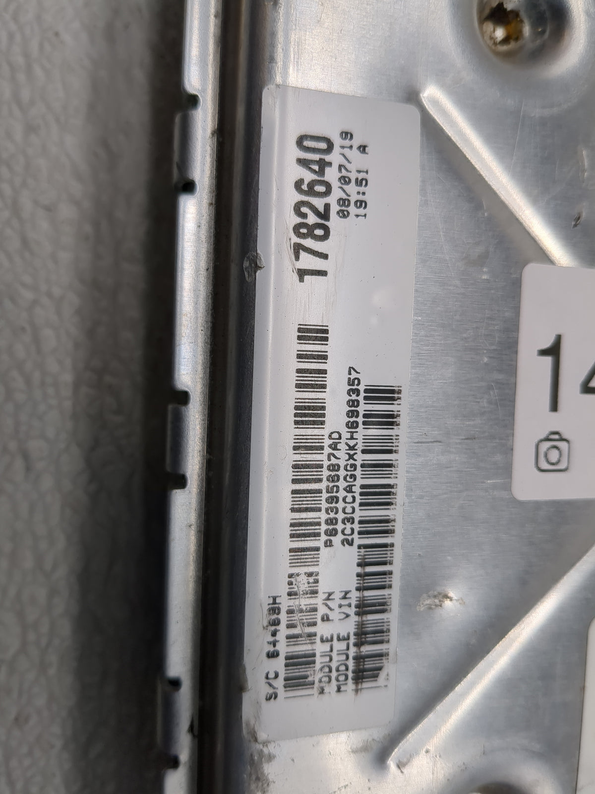 2018-2019 Chrysler 300 PCM Engine Control Computer ECU ECM PCU OEM P/N:68395687AD Fits 2018 2019 OEM Used Auto Parts - Oemus