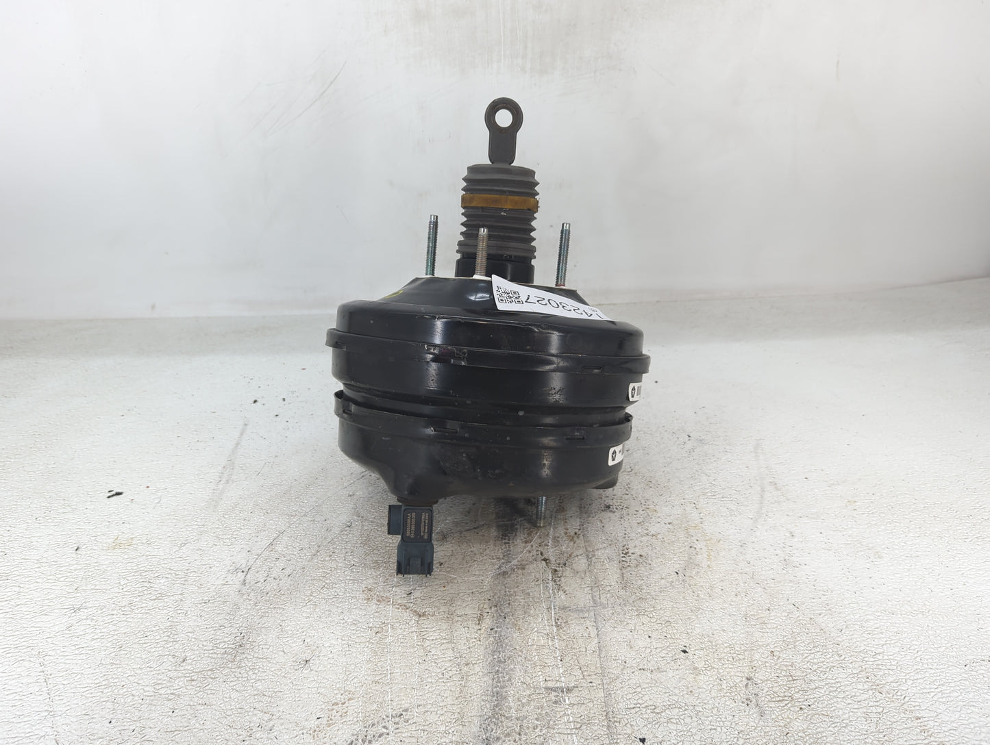 2011-2022 Chrysler 300 Power Brake Booster Oem - Oemusedautoparts1.com