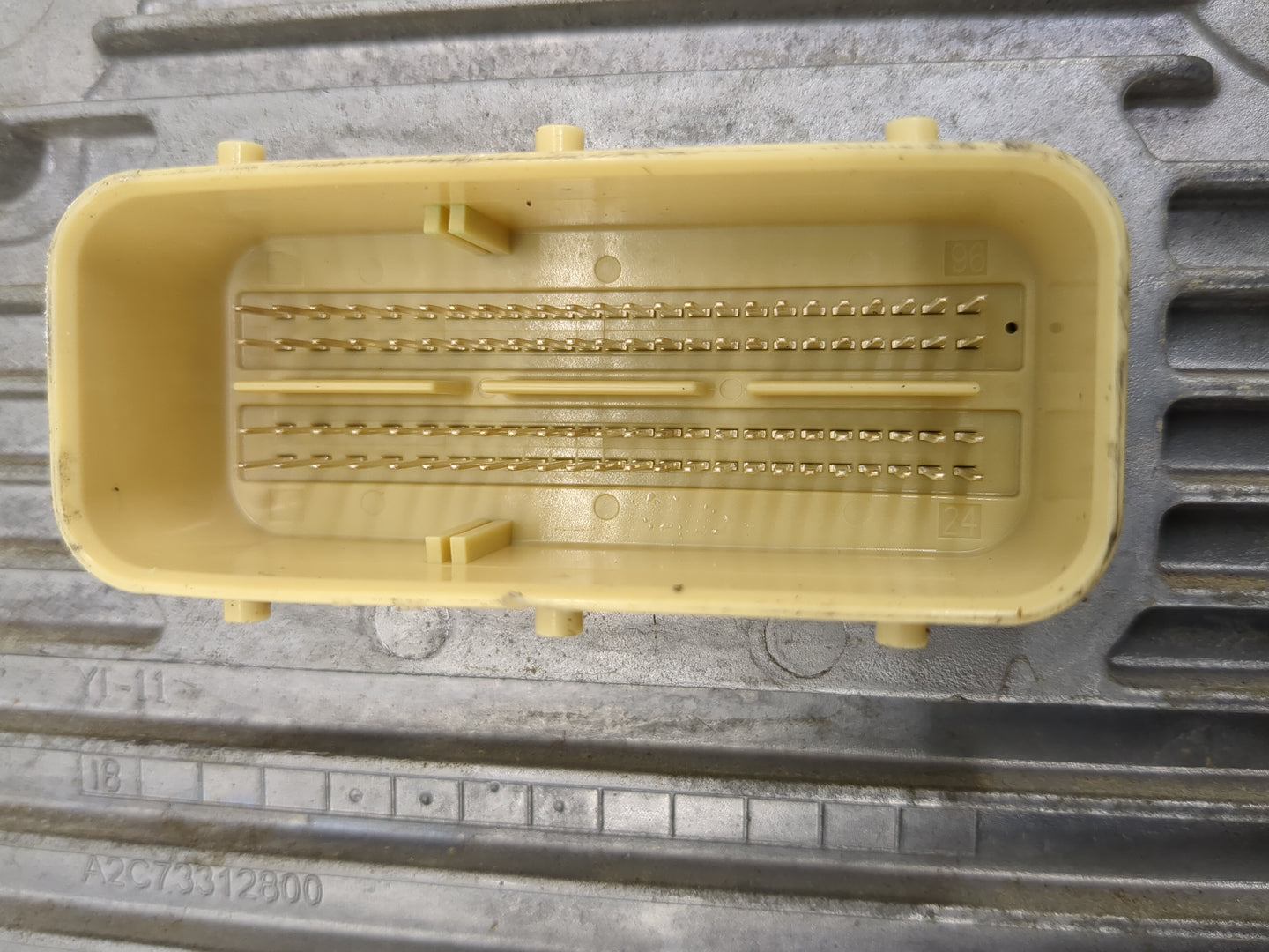 2018-2019 Chrysler 300 PCM Engine Control Computer ECU ECM PCU OEM P/N:P68330904AA Fits Fits 2018 2019 OEM Used Auto Parts -