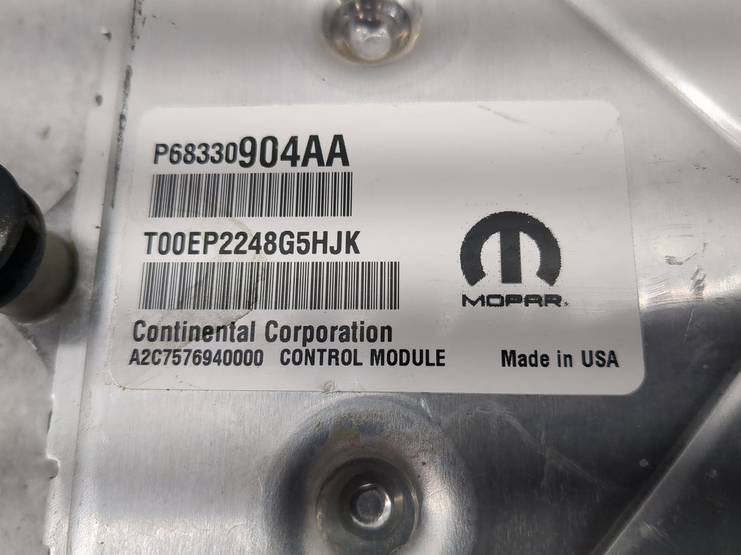 2018-2019 Chrysler 300 PCM Engine Control Computer ECU ECM PCU OEM P/N:P68330904AA Fits Fits 2018 2019 OEM Used Auto Parts -