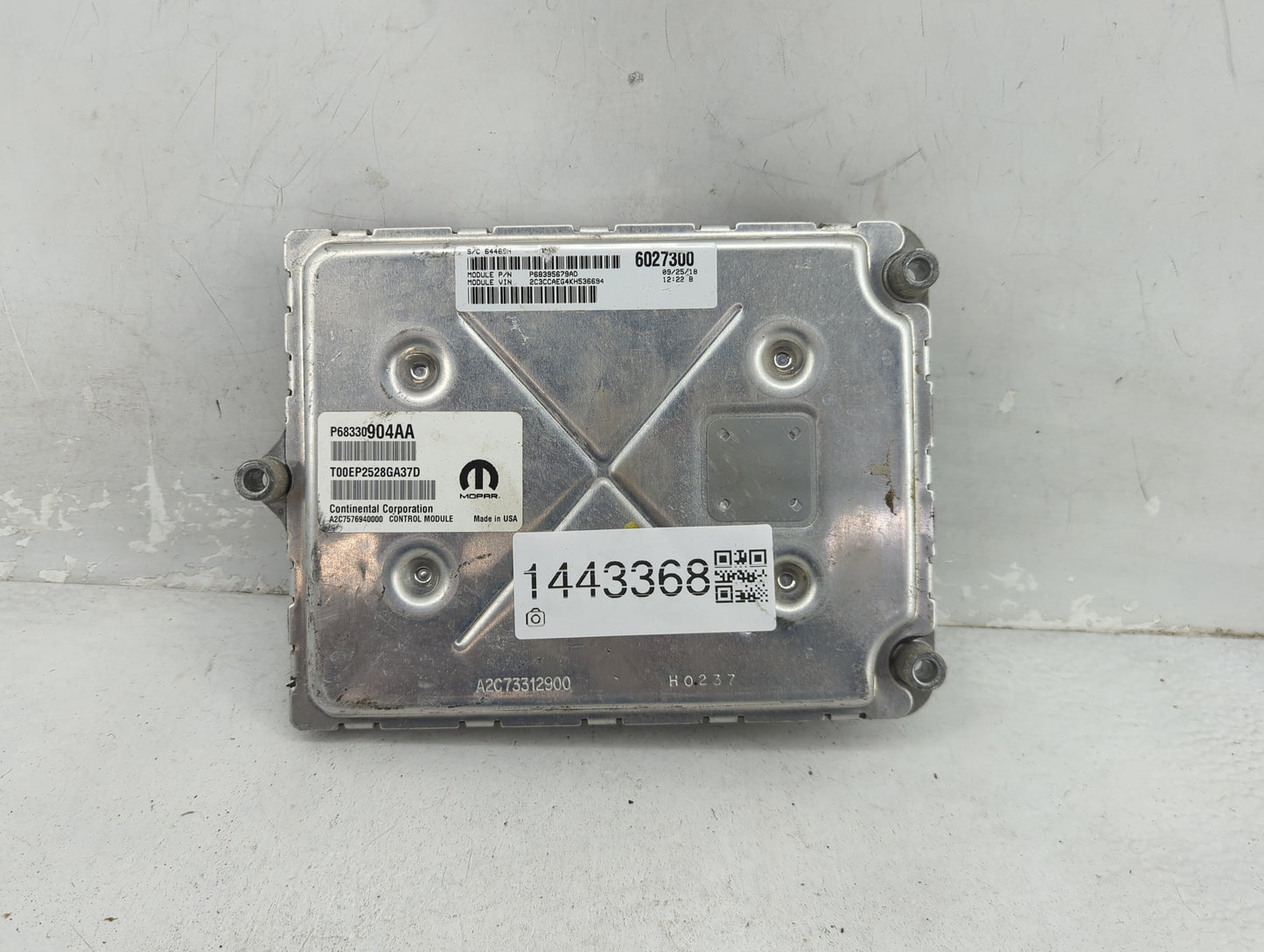 2018-2019 Chrysler 300 PCM Engine Control Computer ECU ECM PCU OEM P/N:P68395679AD P68330904AA, A2C7576940000 Fits Fits 2018