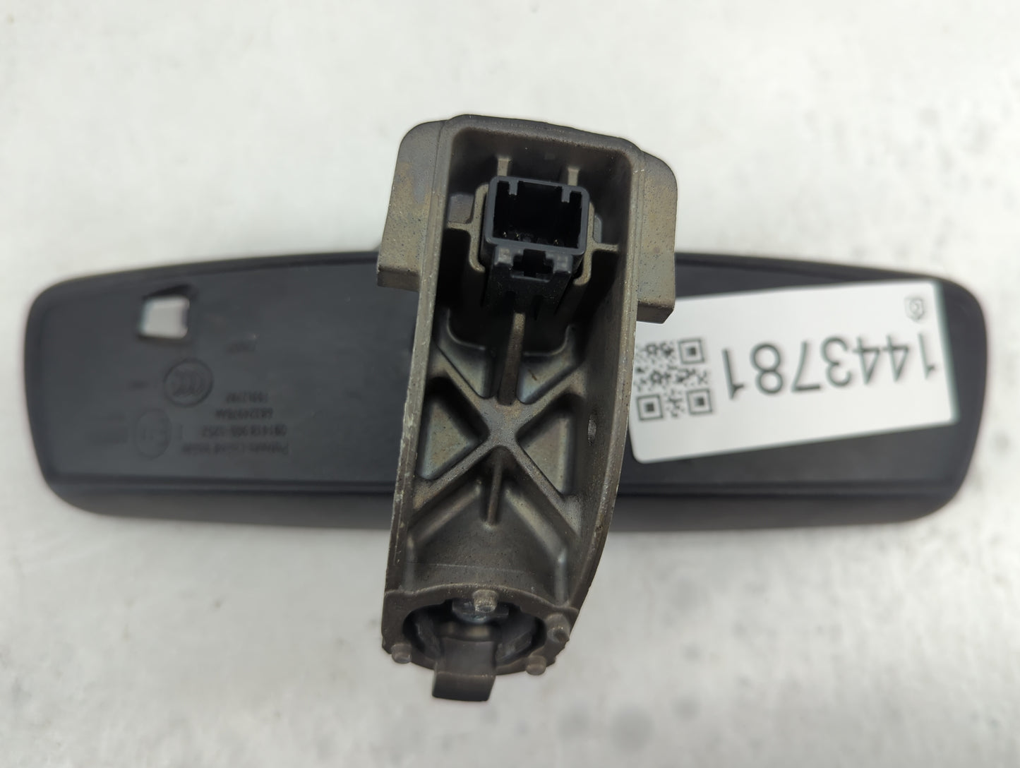 2017-2022 Chrysler 300 Interior Rear View Mirror Replacement OEM P/N:68324976AA Fits Fits 2017 2018 2019 2020 2021 2022 OEM 