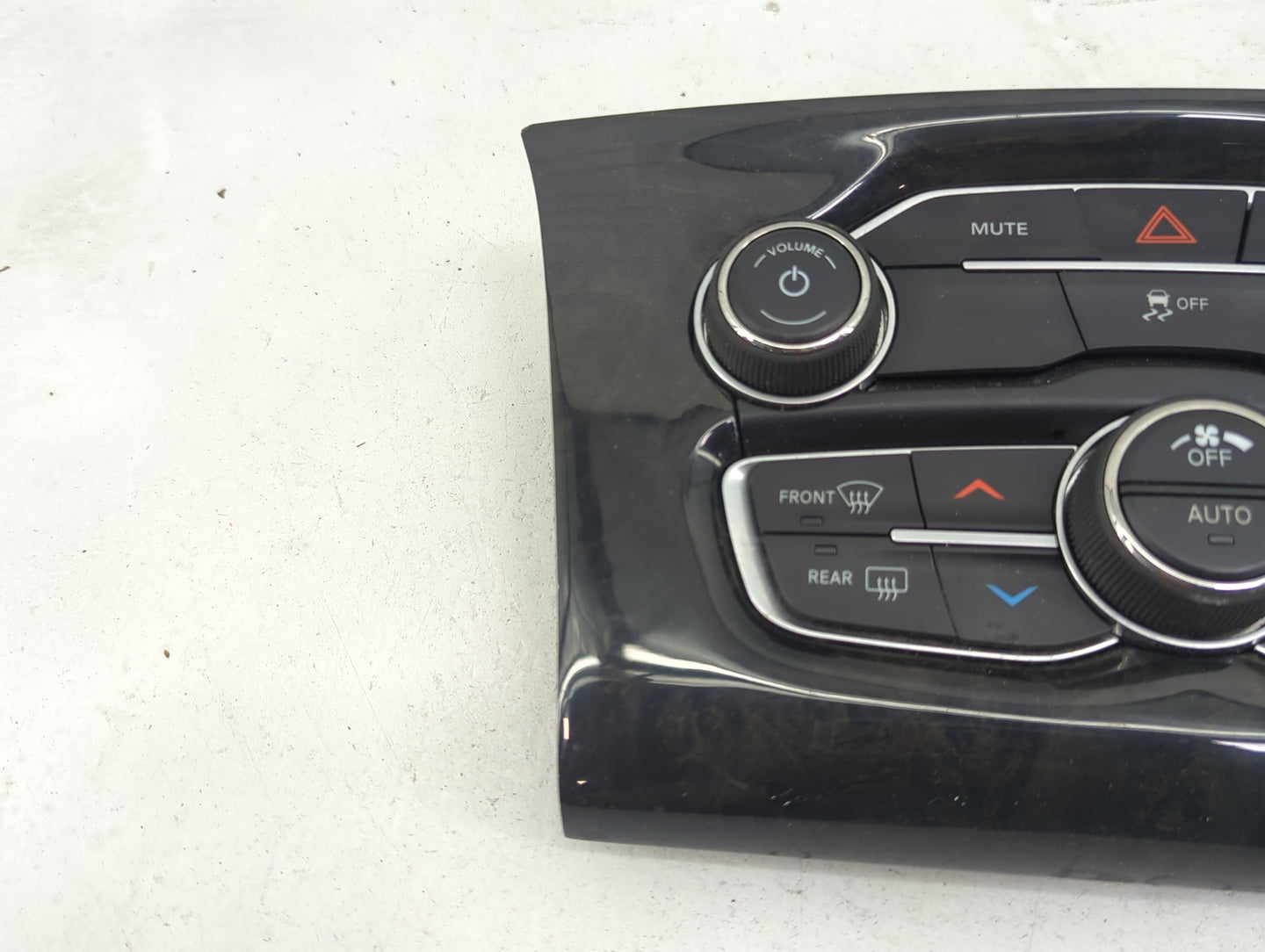 2017-2022 Chrysler 300 Climate Control Module Temperature AC/Heater Replacement P/N:P68293631AD Fits OEM Used Auto Parts - O