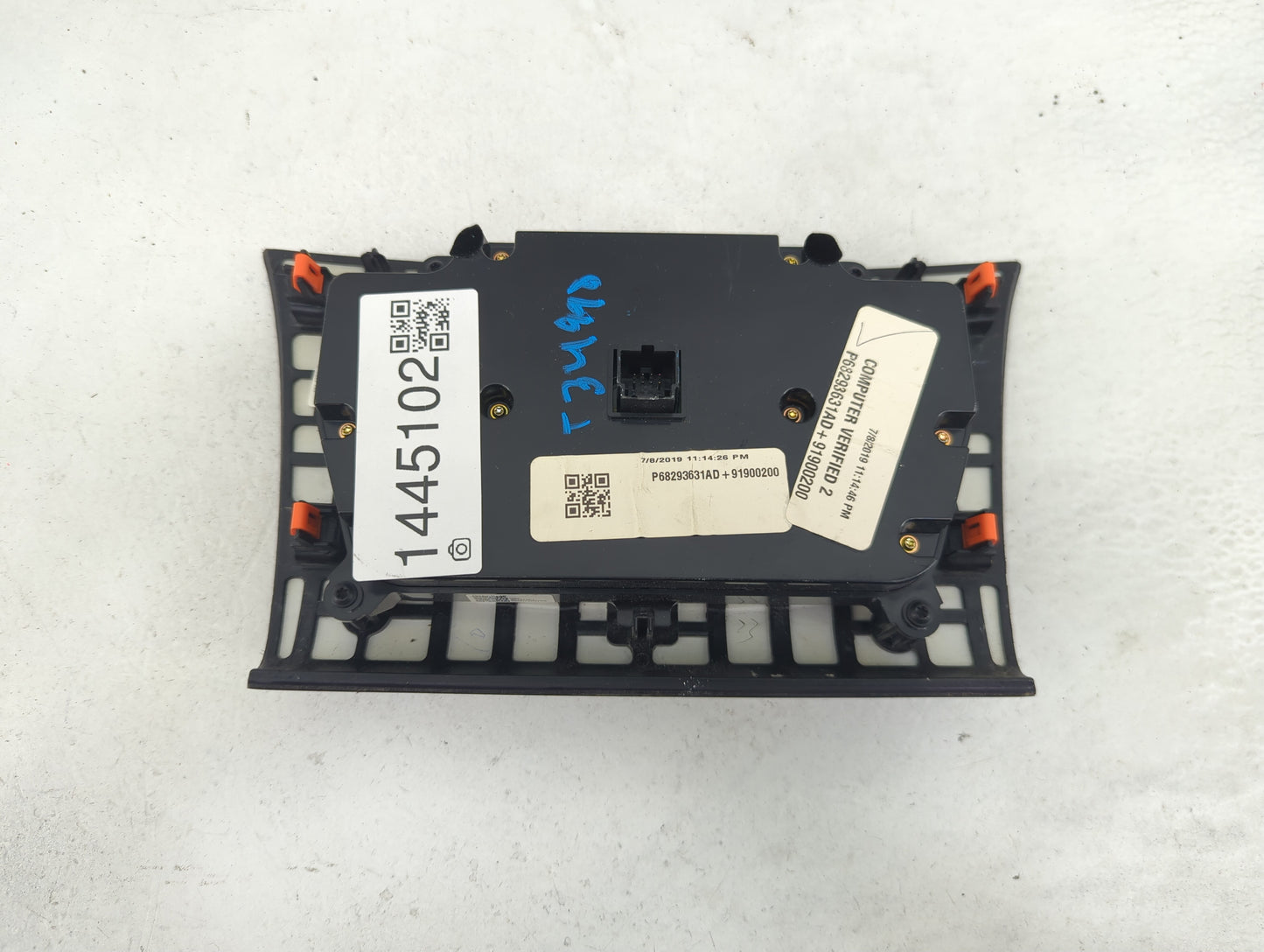 2017-2022 Chrysler 300 Climate Control Module Temperature AC/Heater Replacement P/N:P68293631AD Fits OEM Used Auto Parts - O