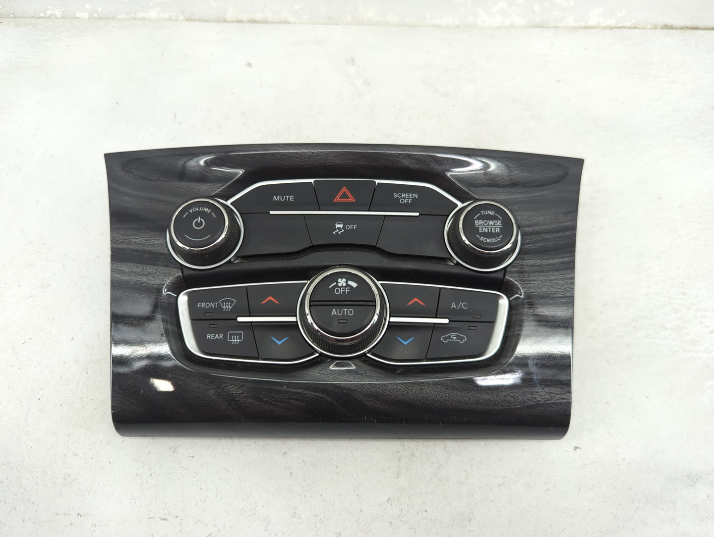 2017-2022 Chrysler 300 Climate Control Module Temperature AC/Heater Replacement P/N:P68293628AD 82880225 Fits OEM Used Auto 