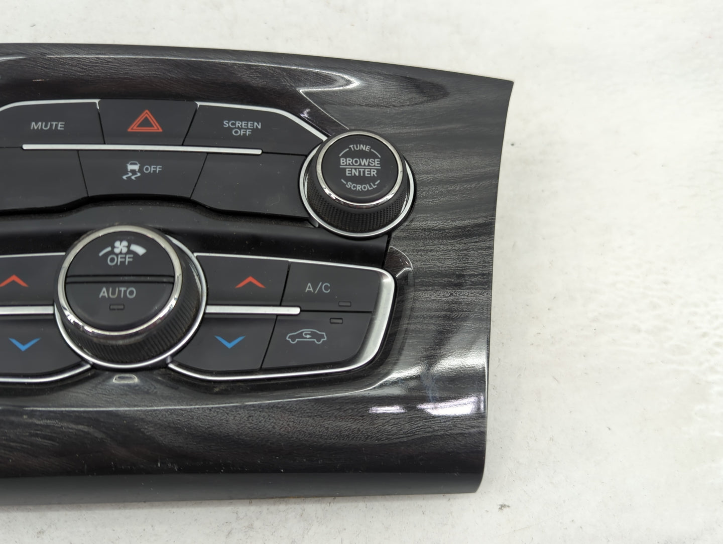 2017-2022 Chrysler 300 Climate Control Module Temperature AC/Heater Replacement P/N:P68293628AD 82880225 Fits OEM Used Auto 