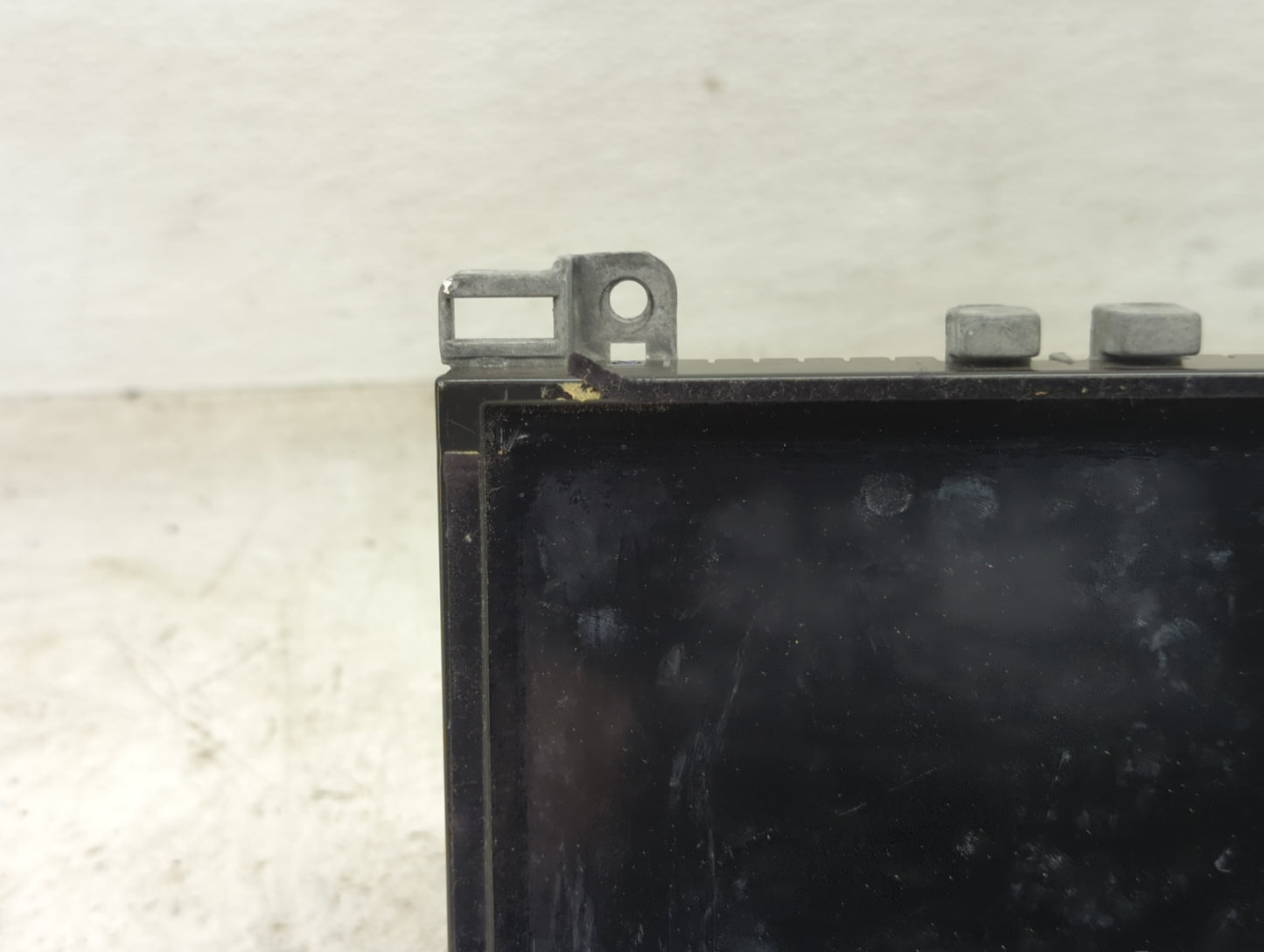 2019 Chrysler 300 Information Display Screen - Oemusedautoparts1.com
