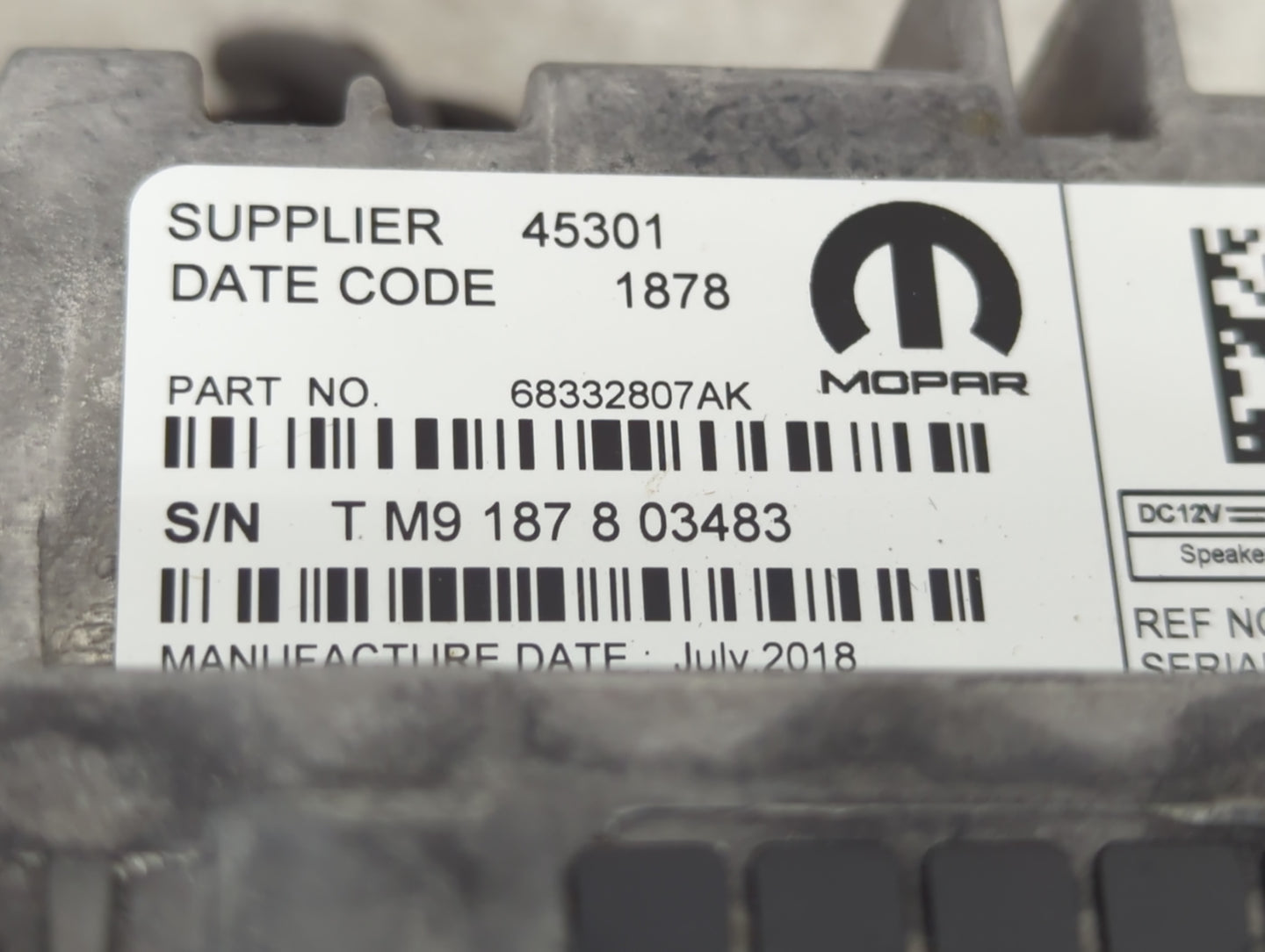 2019 Chrysler 300 Information Display Screen - Oemusedautoparts1.com