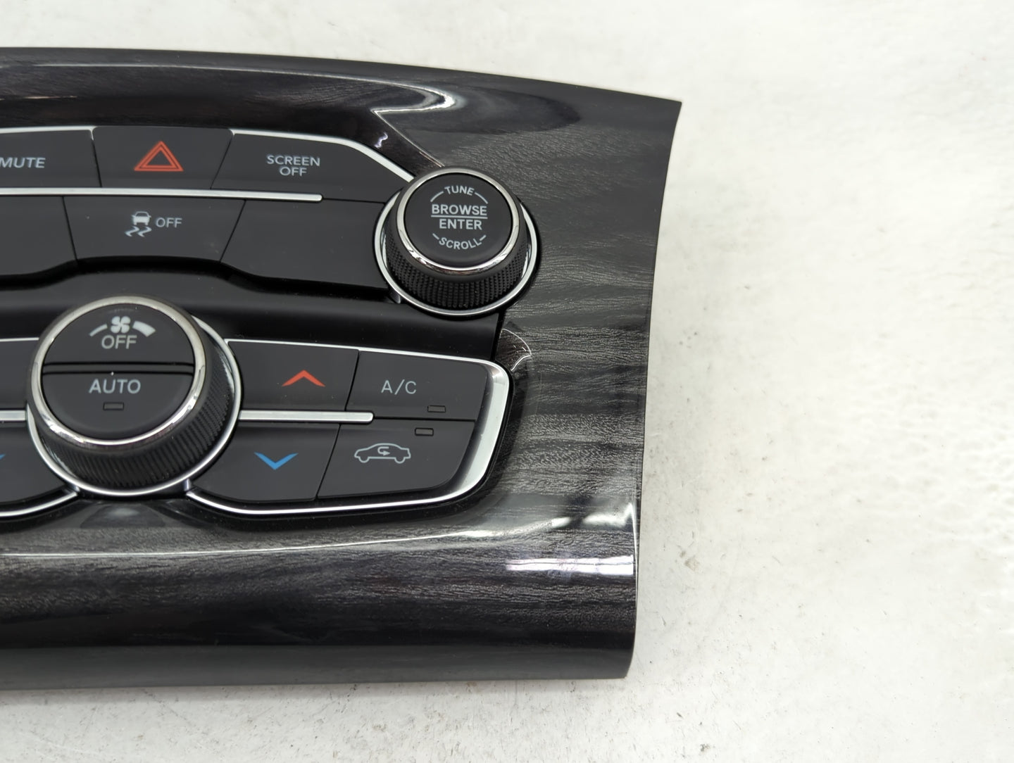 2017-2022 Chrysler 300 Climate Control Module Temperature AC/Heater Replacement P/N:P68293628AD 73550093 Fits OEM Used Auto 
