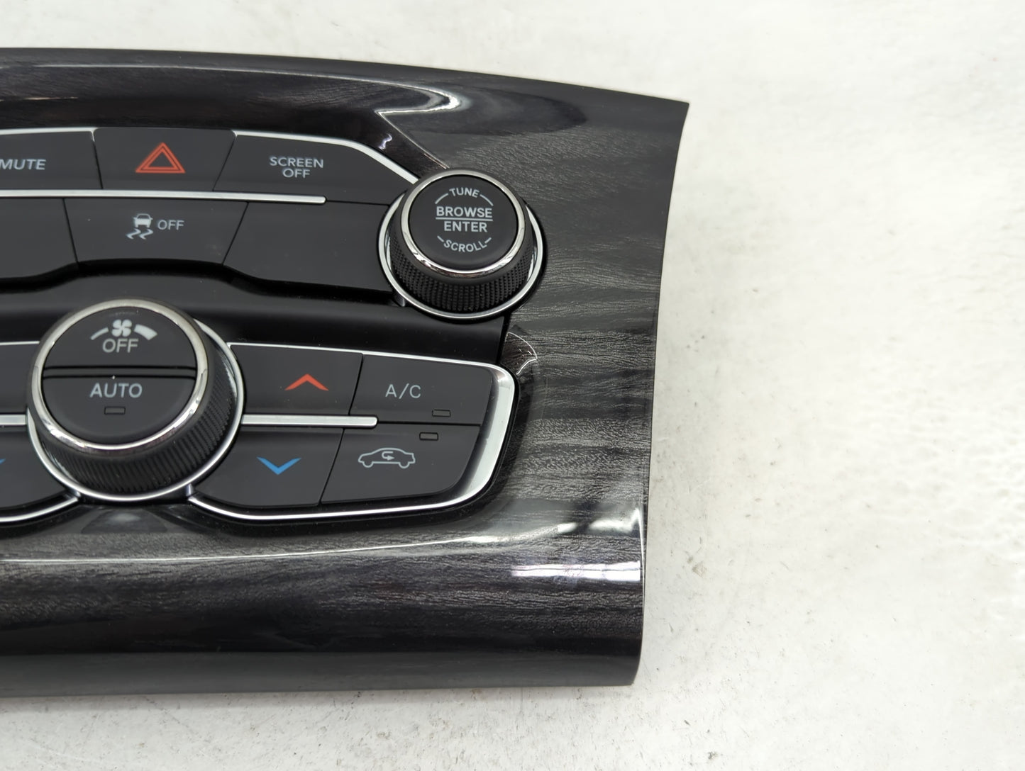 2017-2022 Chrysler 300 Climate Control Module Temperature AC/Heater Replacement P/N:P68293628AD 73550093 Fits OEM Used Auto 