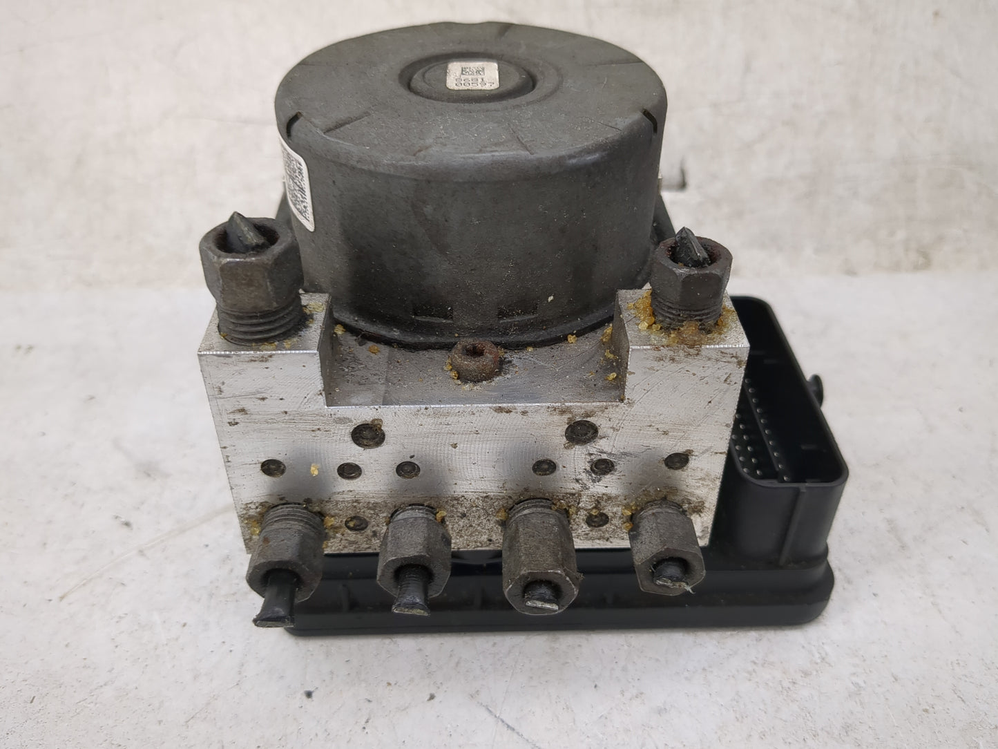 2018-2022 Chrysler 300 ABS Pump Control Module Replacement P/N:P68394697AD Fits Fits 2018 2019 2020 2021 2022 OEM Used Auto 