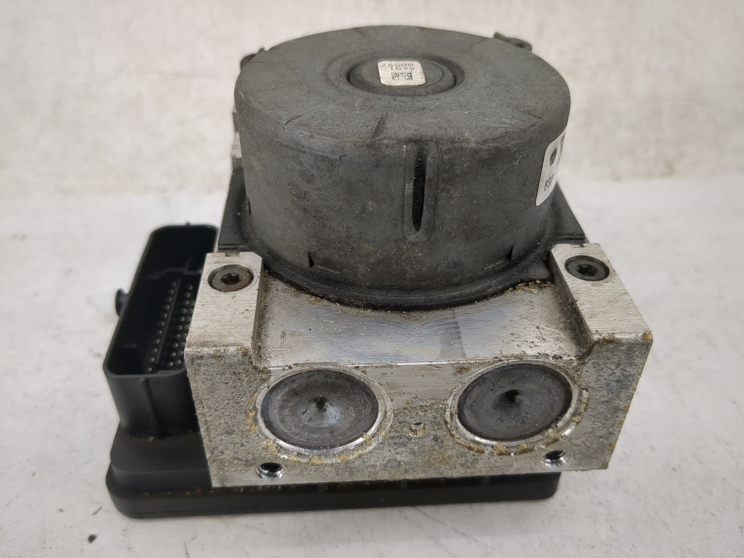 2018-2022 Chrysler 300 ABS Pump Control Module Replacement P/N:P68394697AD Fits Fits 2018 2019 2020 2021 2022 OEM Used Auto 