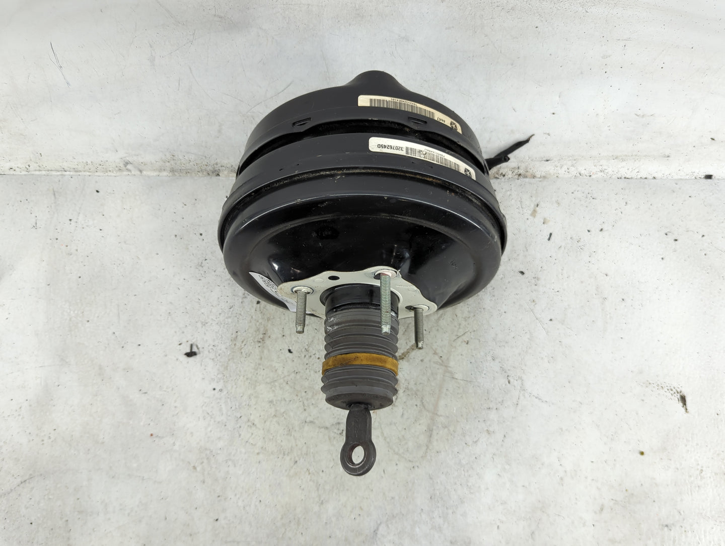 2011-2022 Chrysler 300 Power Brake Booster Oem 1490375 - Oemusedautoparts1.com