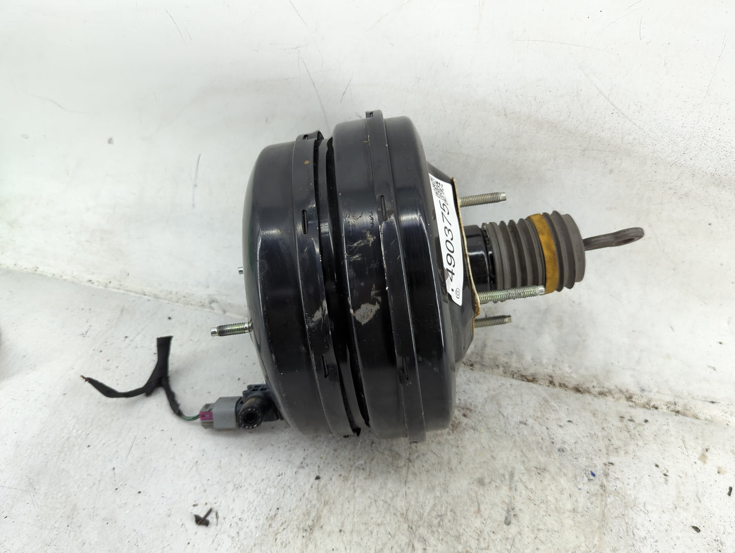 2011-2022 Chrysler 300 Power Brake Booster Oem 1490375 - Oemusedautoparts1.com