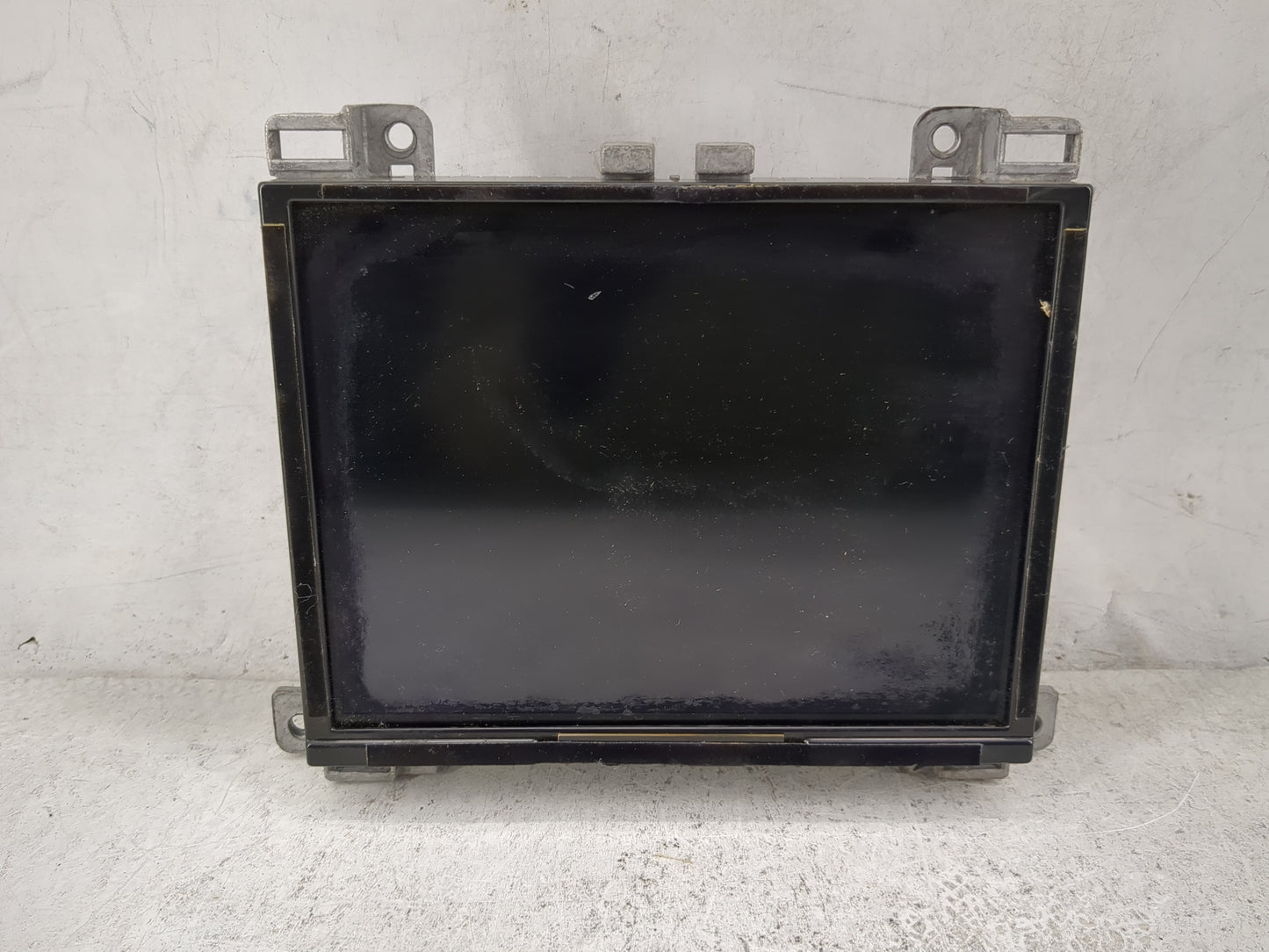 2019 Chrysler 300 Radio AM FM Cd Player Receiver Replacement P/N:68396538AC Fits OEM Used Auto Parts - Oemusedautoparts1.com