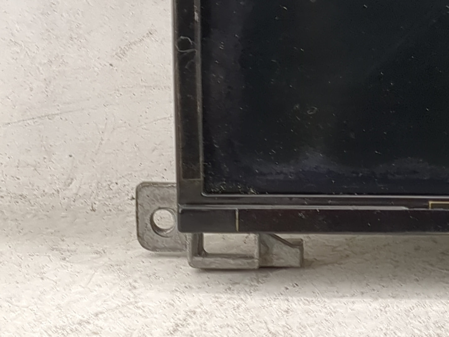 2019 Chrysler 300 Radio AM FM Cd Player Receiver Replacement P/N:68396538AC Fits OEM Used Auto Parts - Oemusedautoparts1.com
