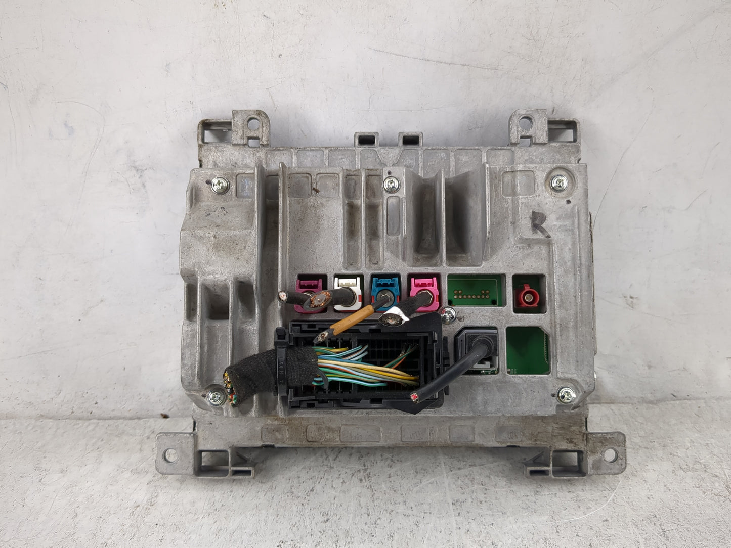 2019 Chrysler 300 Radio AM FM Cd Player Receiver Replacement P/N:68396538AC Fits OEM Used Auto Parts - Oemusedautoparts1.com