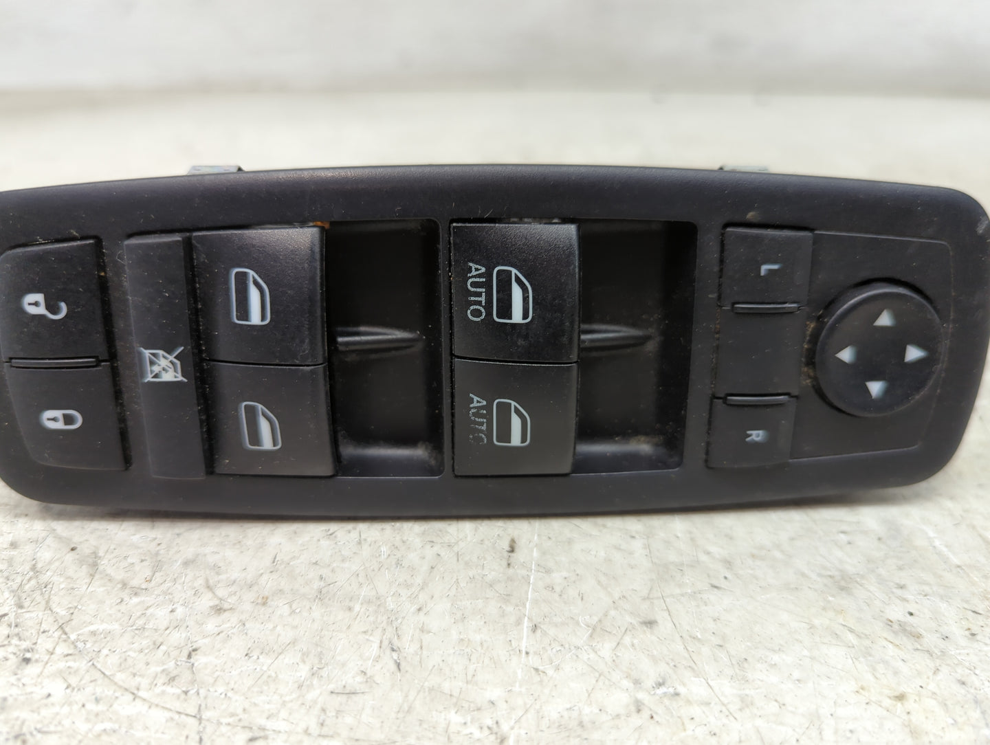 2015-2019 Chrysler 300 Master Power Window Switch Replacement Driver Side Left P/N:68262253AC 10123689 Fits OEM Used Auto Pa