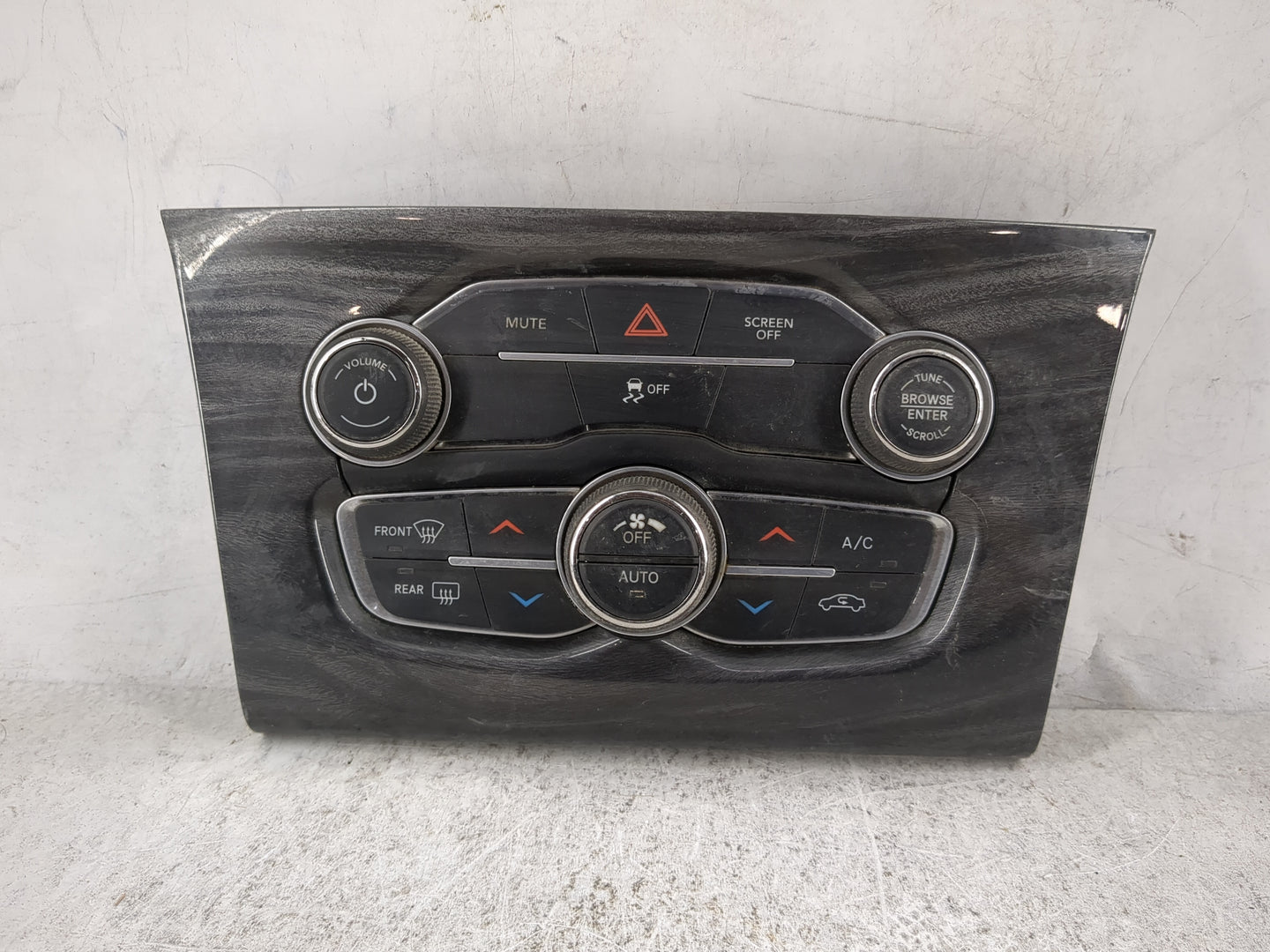 2017-2022 Chrysler 300 Climate Control Module Temperature AC/Heater Replacement P/N:P68293628AD Fits OEM Used Auto Parts - O