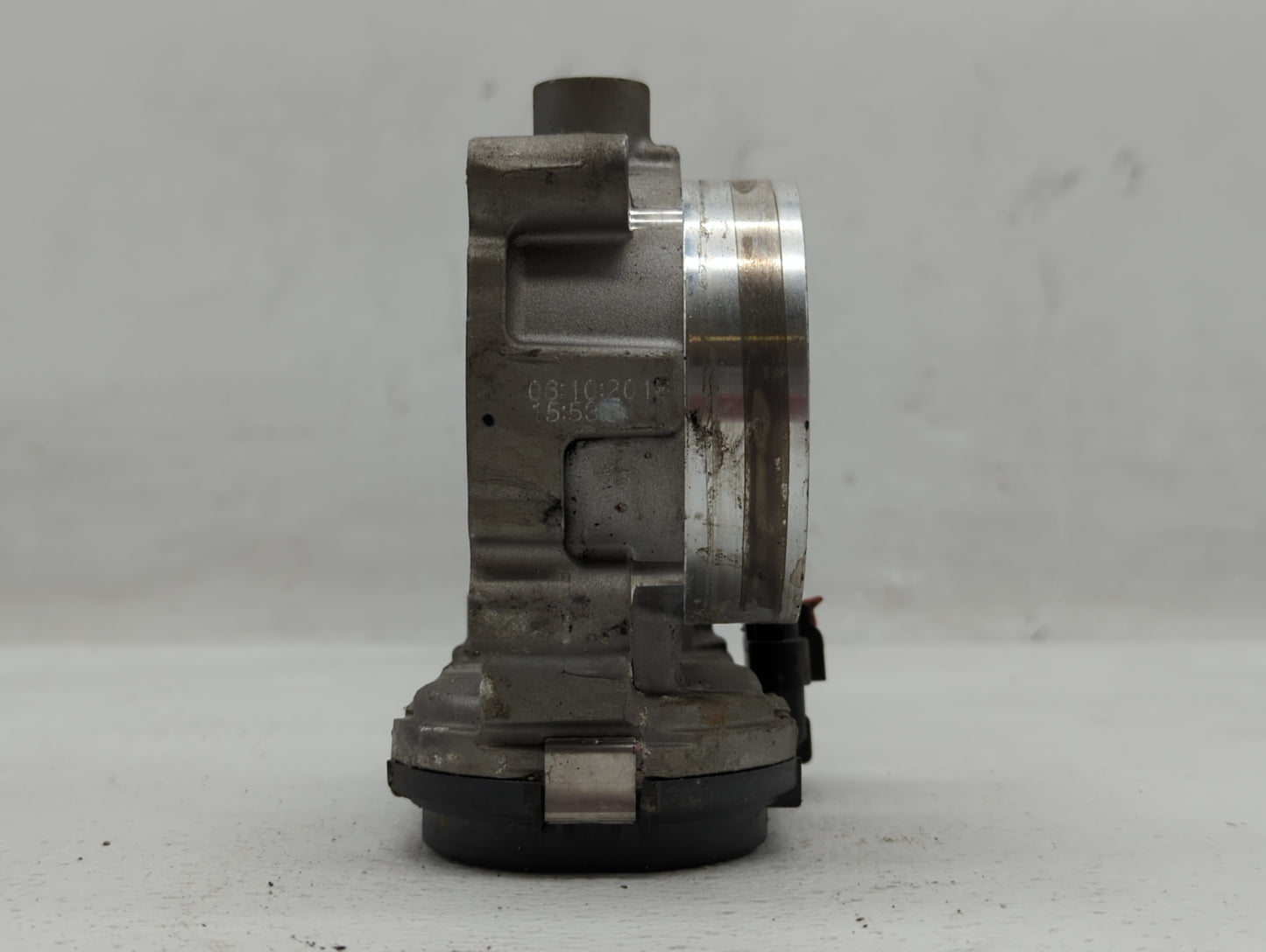 2011-2022 Chrysler 300 Throttle Body P/N:05184349AE 05184349AC Fits OEM Used Auto Parts - Oemusedautoparts1.com