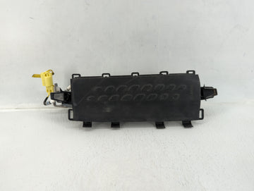 2015-2022 Chrysler 300 Driver Left Rear Power Window Switch Ga332-05040 - Oemusedautoparts1.com