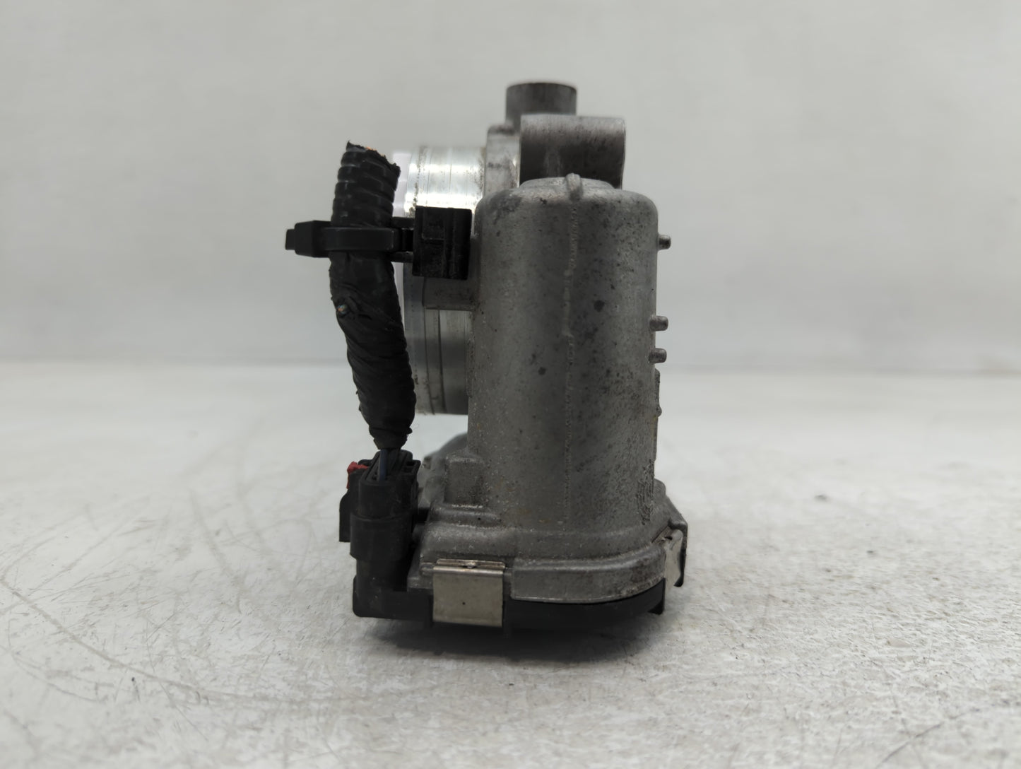 2011-2022 Chrysler 300 Throttle Body P/N:05184349AC Fits Fits 2011 2012 2013 2014 2015 2016 2017 2018 2019 2020 2021 2022 OE
