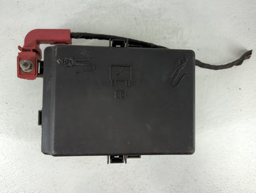 2019 Chrysler 300 Fusebox Fuse Box Panel Relay Module P/N:P68384813AC Fits OEM Used Auto Parts - Oemusedautoparts1.com