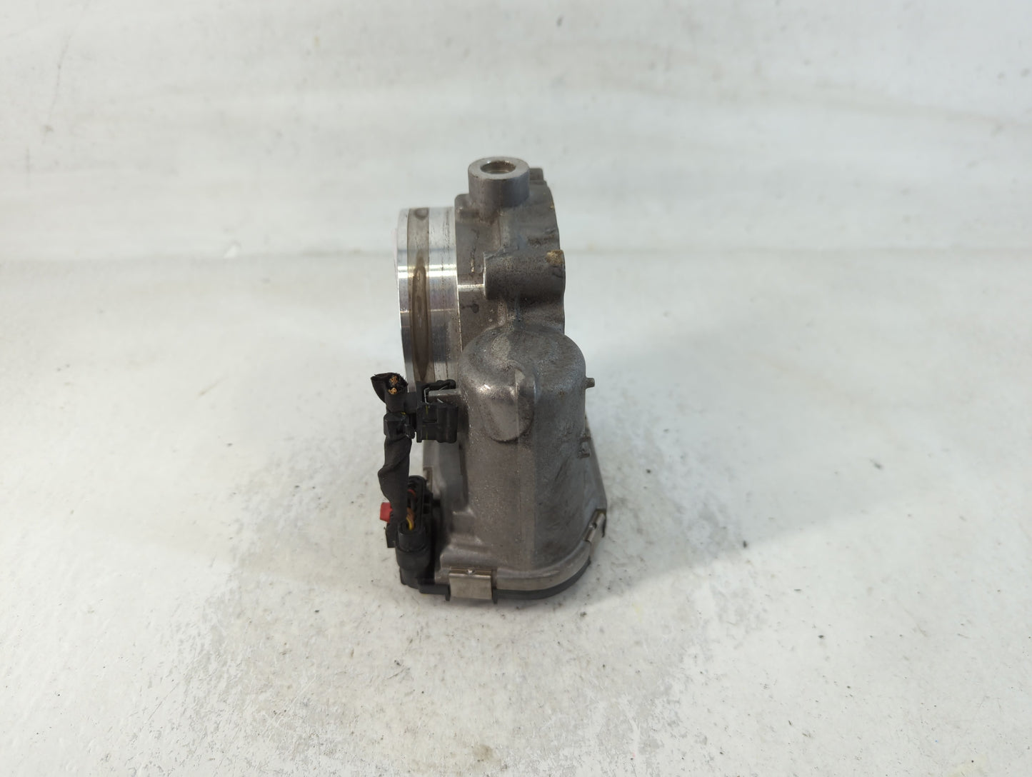 2011-2022 Chrysler 300 Throttle Body P/N:05184349AE Fits Fits 2011 2012 2013 2014 2015 2016 2017 2018 2019 2020 2021 2022 OE