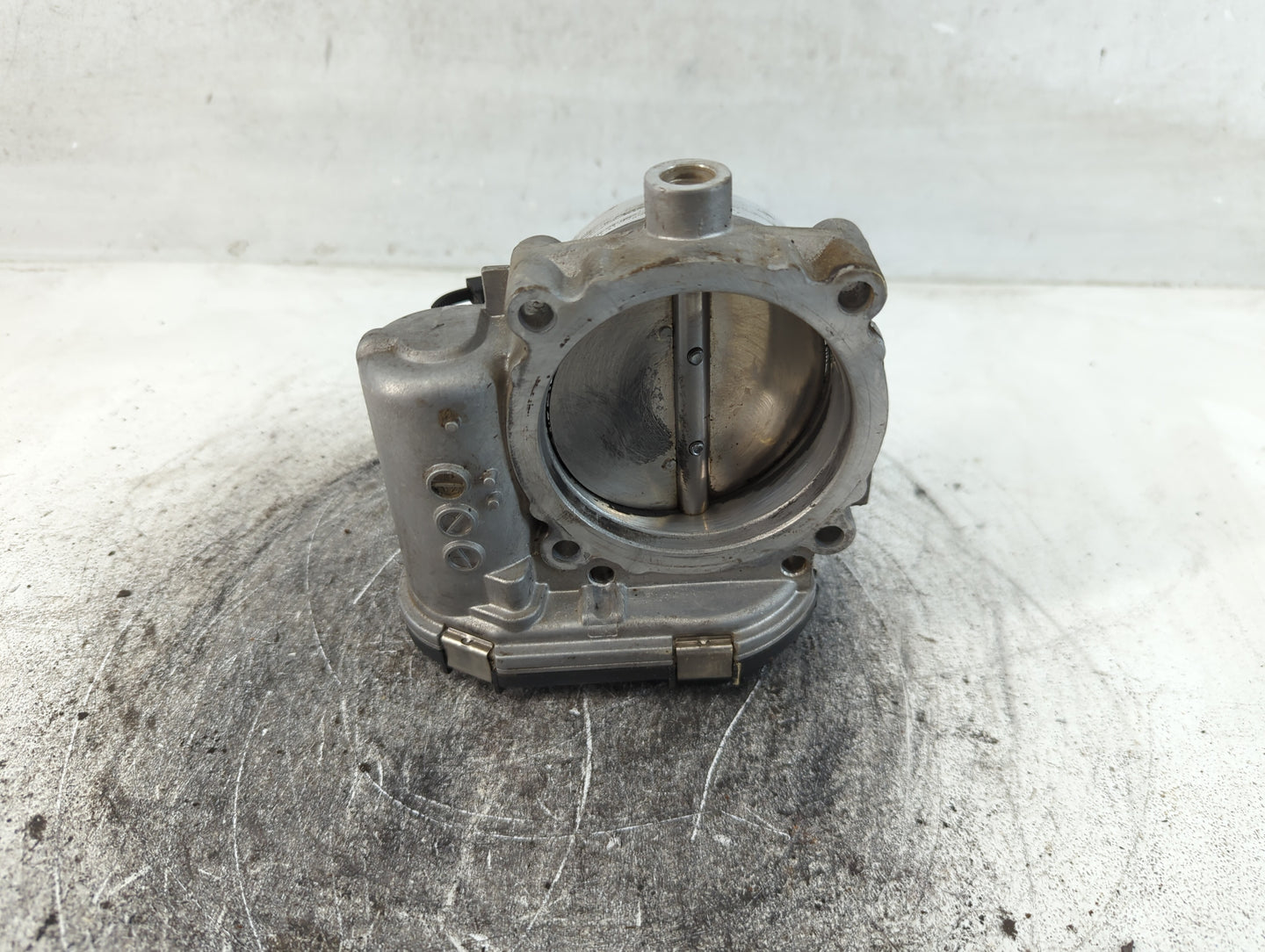 2011-2022 Chrysler 300 Throttle Body P/N:05184349AC Fits Fits 2011 2012 2013 2014 2015 2016 2017 2018 2019 2020 2021 2022 OE
