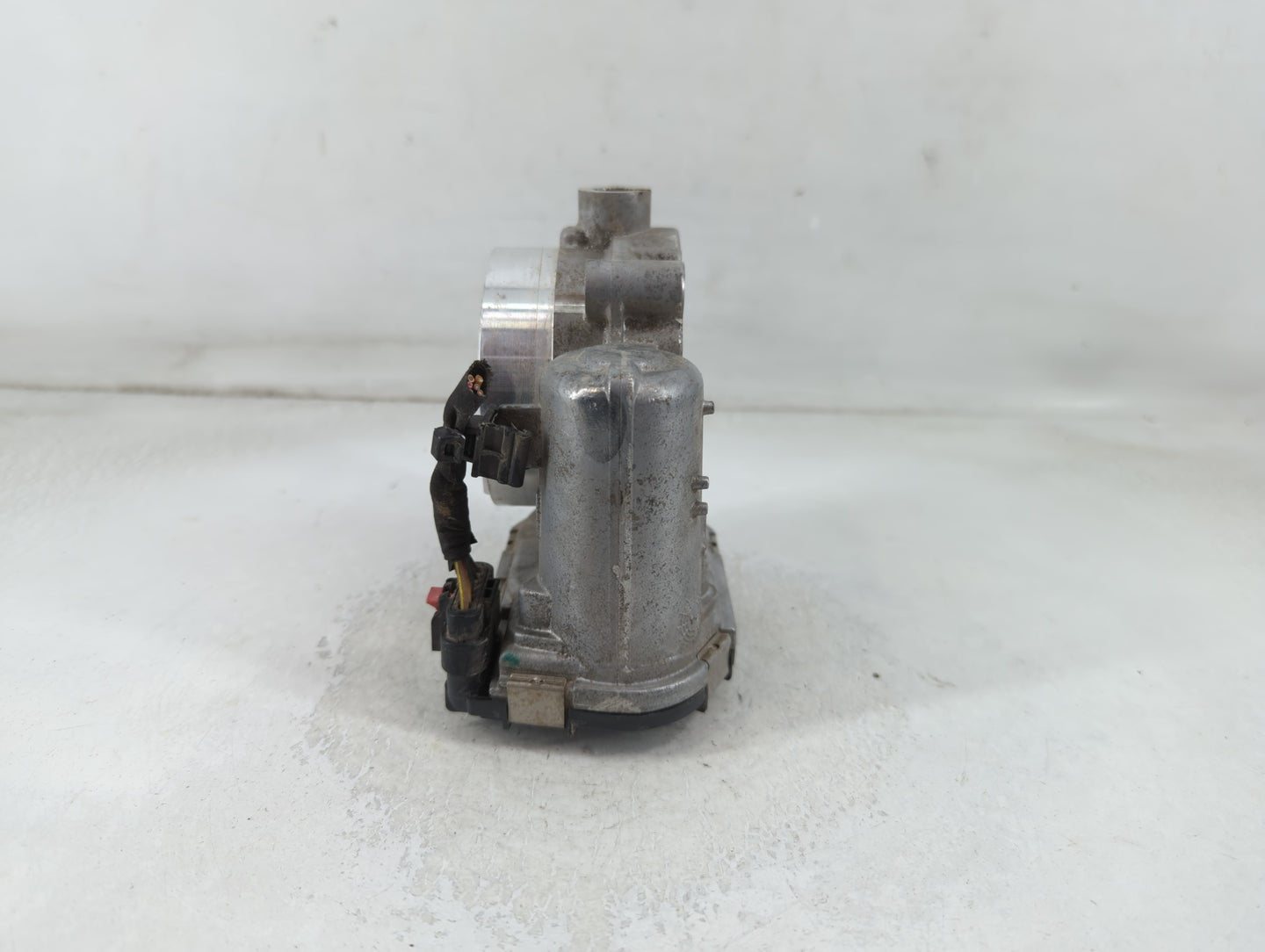 2011-2022 Chrysler 300 Throttle Body P/N:05184349AC Fits Fits 2011 2012 2013 2014 2015 2016 2017 2018 2019 2020 2021 2022 OE