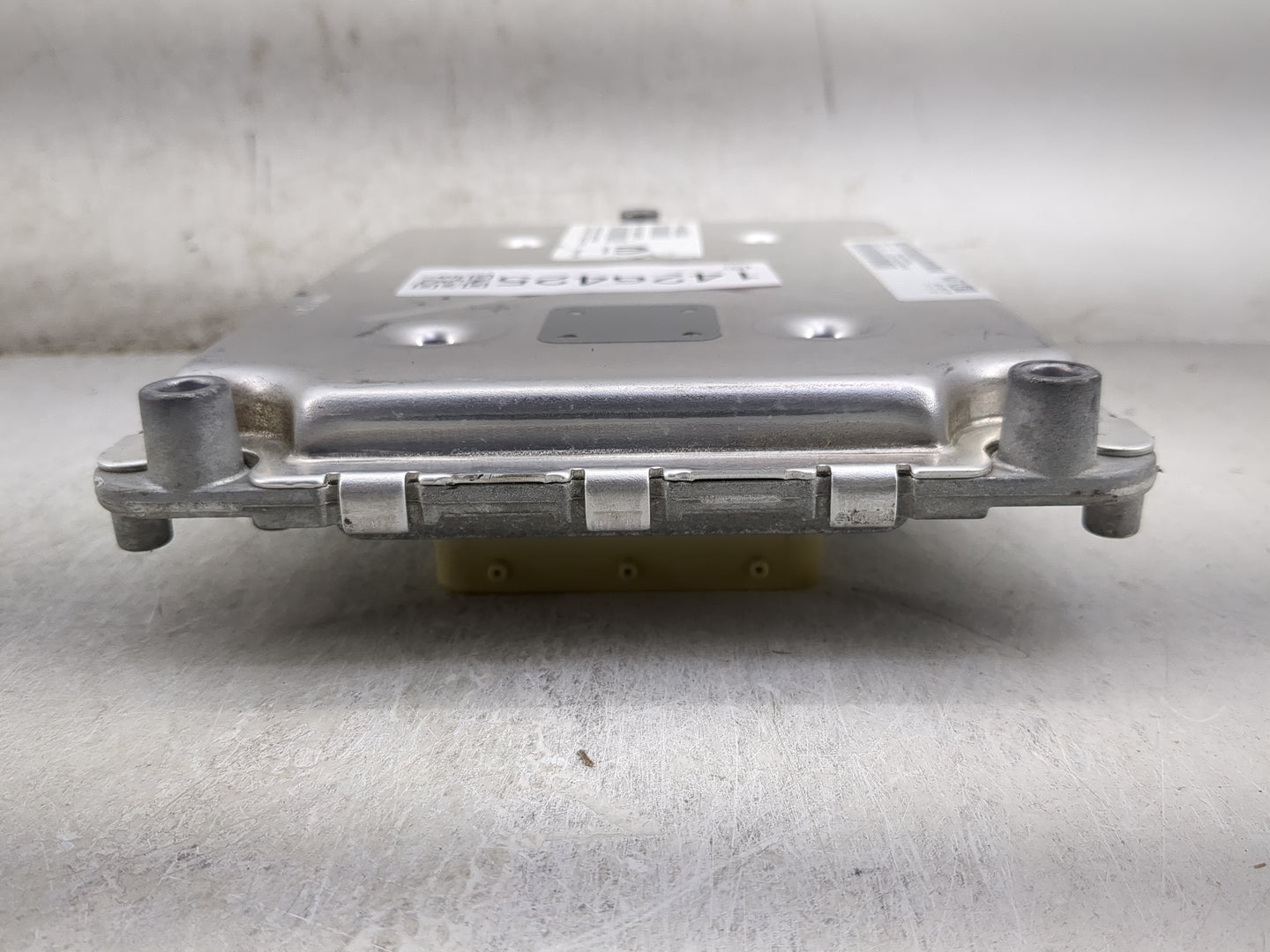 2019 Chrysler Chr300 PCM Engine Control Computer ECU ECM PCU OEM P/N:P68330904AA T00EP1359HBRF8, A2C7576940000 Fits Fits 201