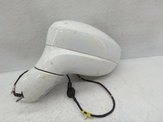 2017-2019 Chrysler Pacifica Driver Side View Mirror - Left Door Mirror OEM Used - Oemusedautoparts1.com